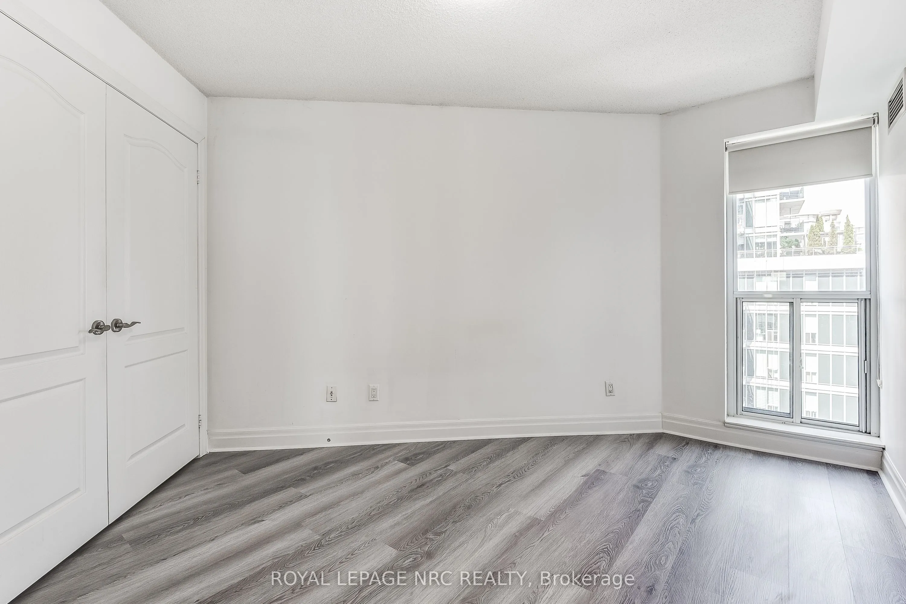 2121 Lakeshore Boulevard W, #1211