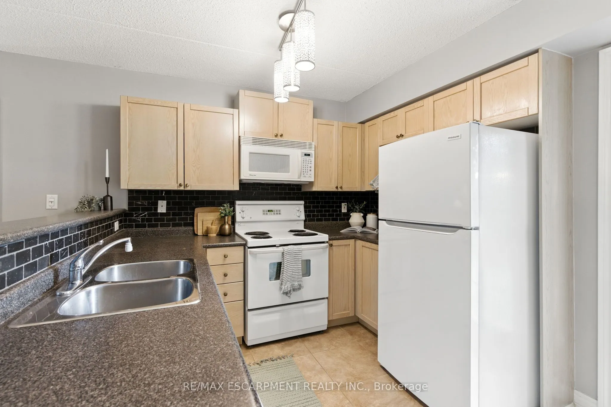 2055 Appleby Line, #110