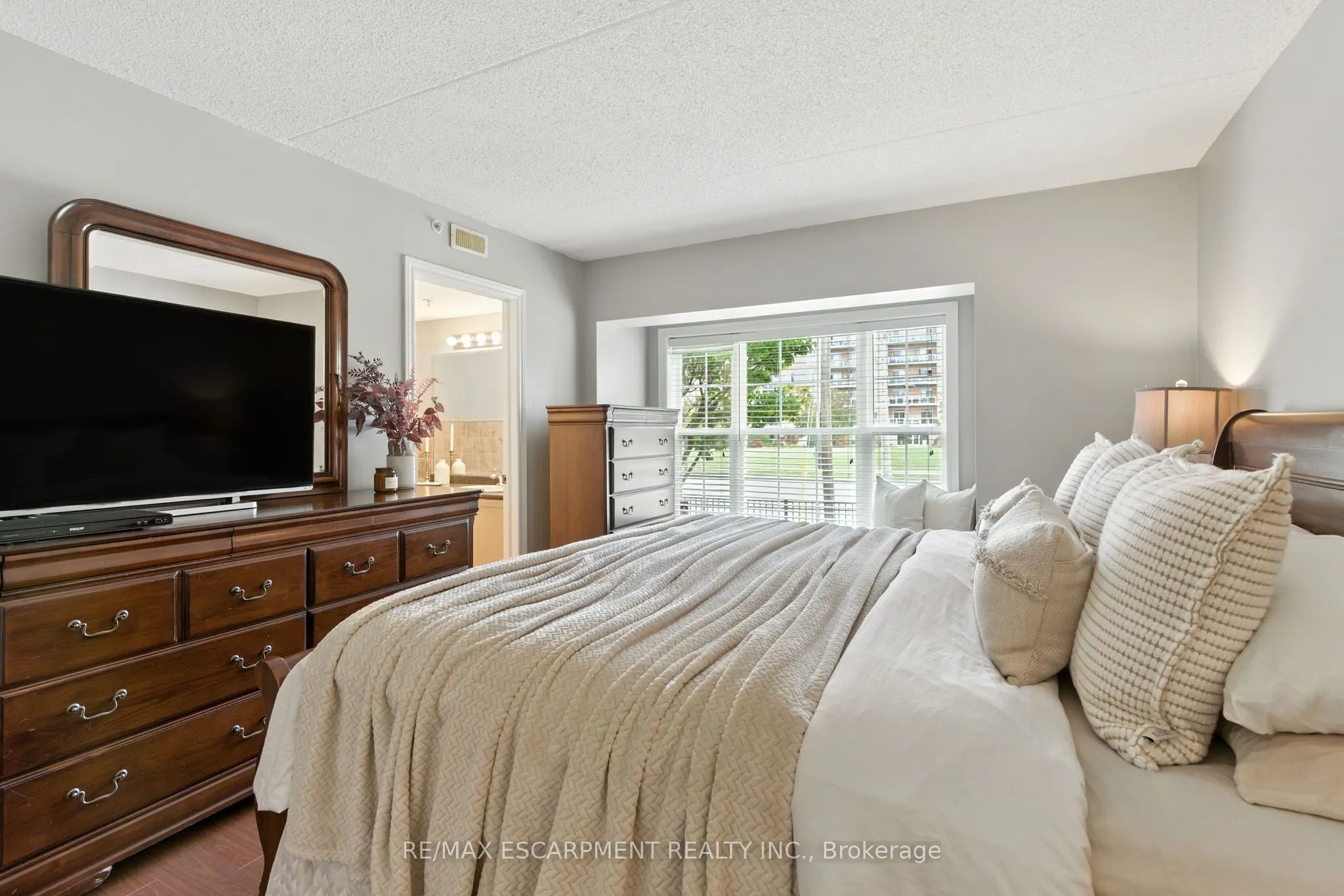2055 Appleby Line, #110