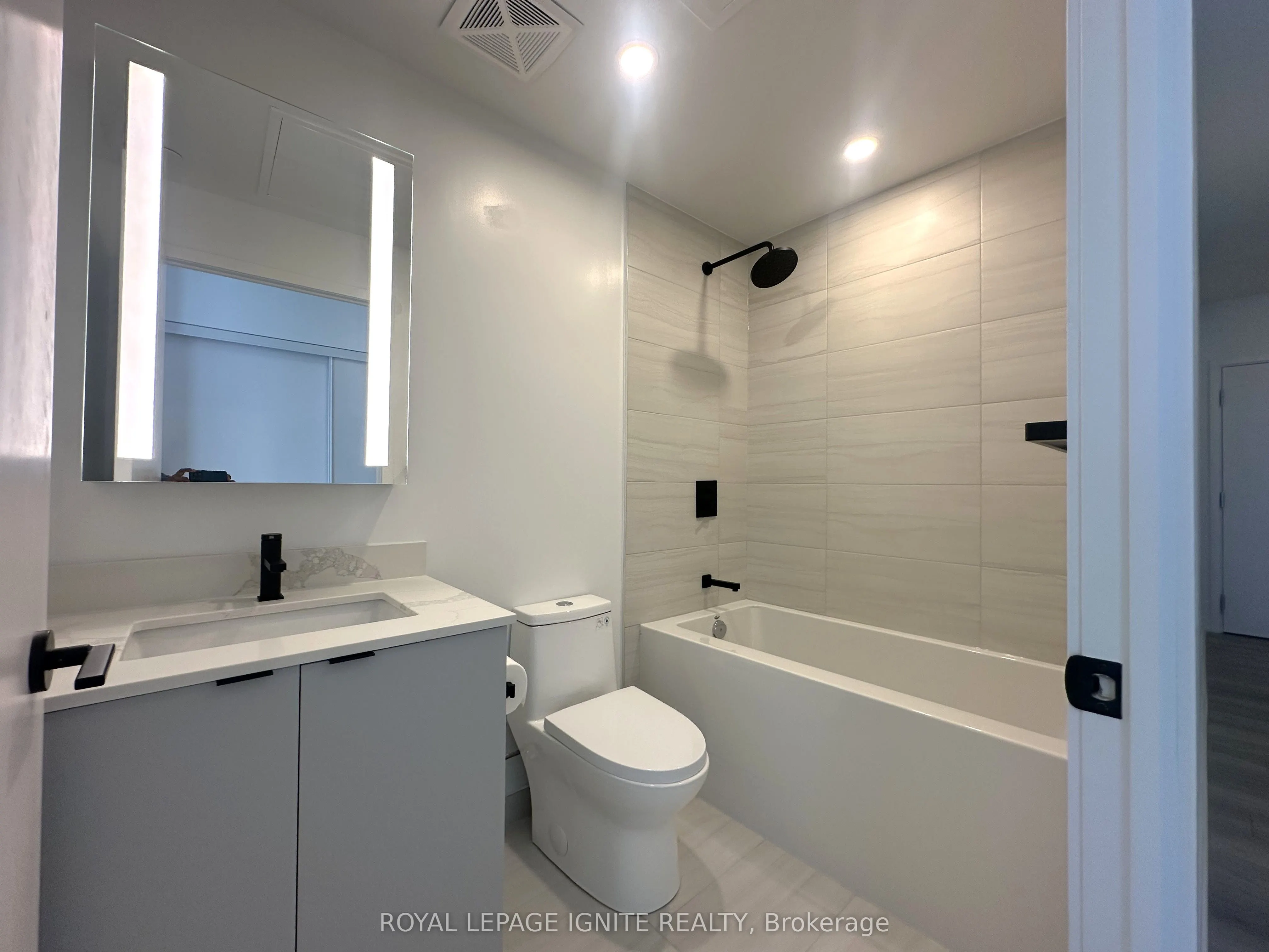 285 Dufferin Street, #Unit #1120