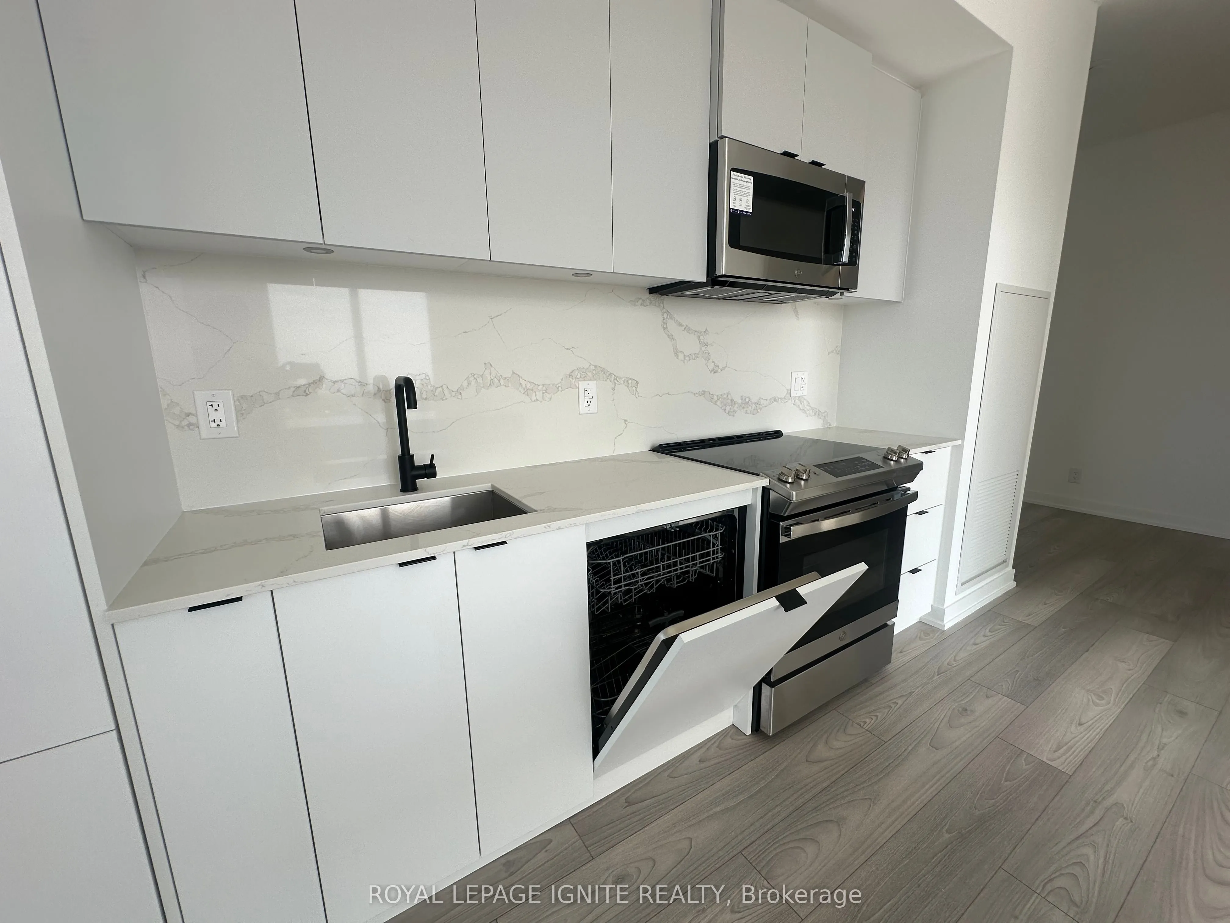 285 Dufferin Street, #Unit #1120