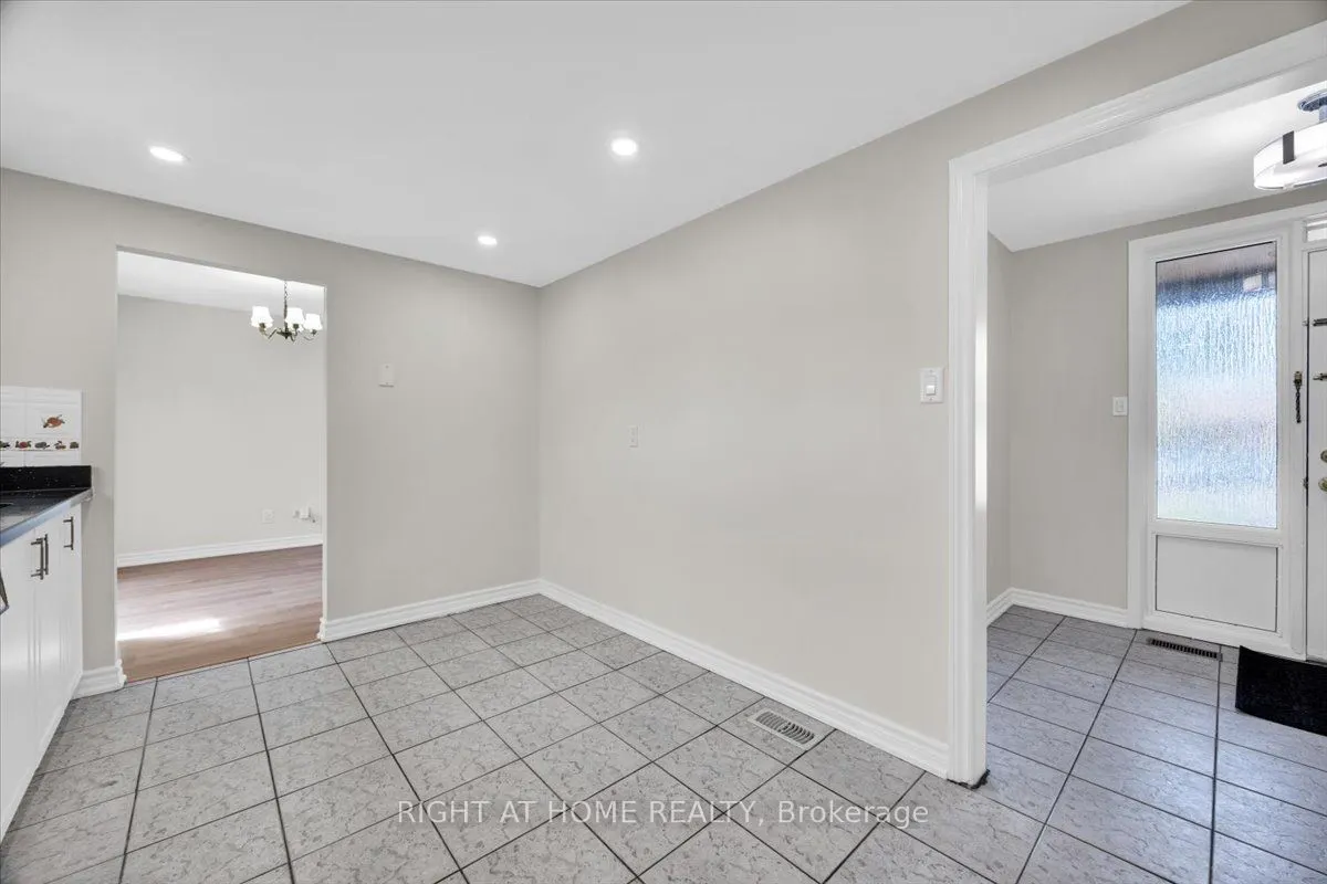 27 Villata Gardens