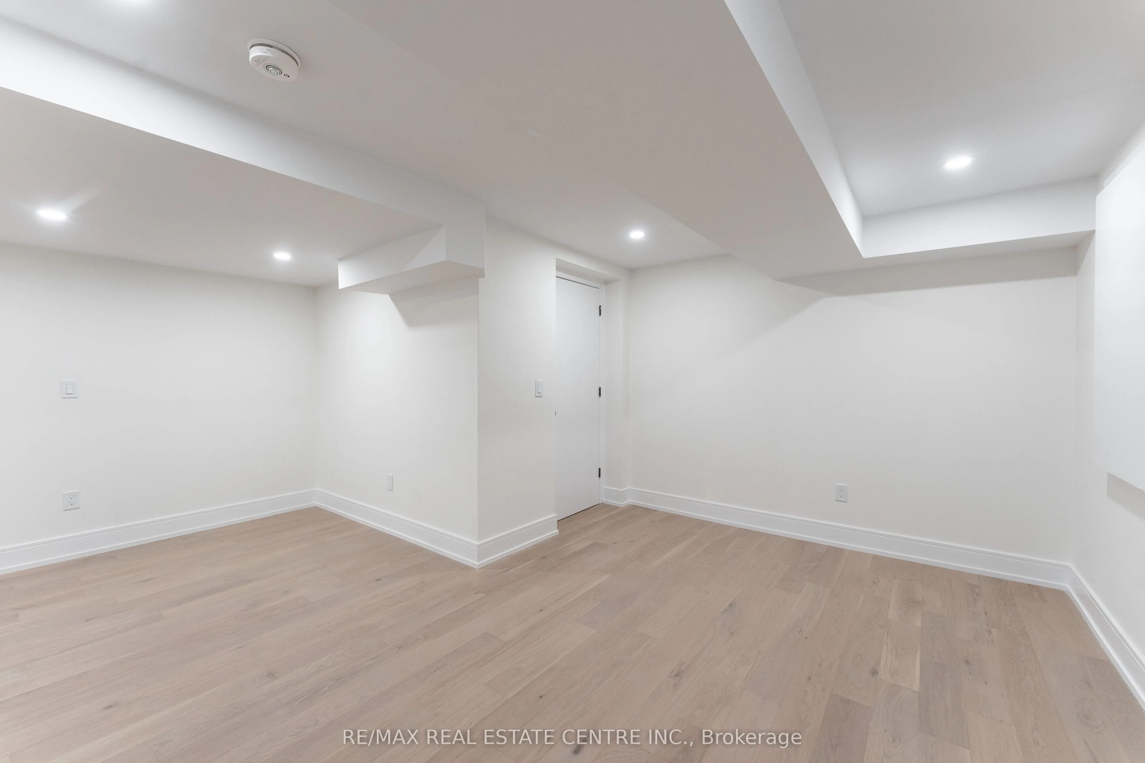 3352 Petrie Way
