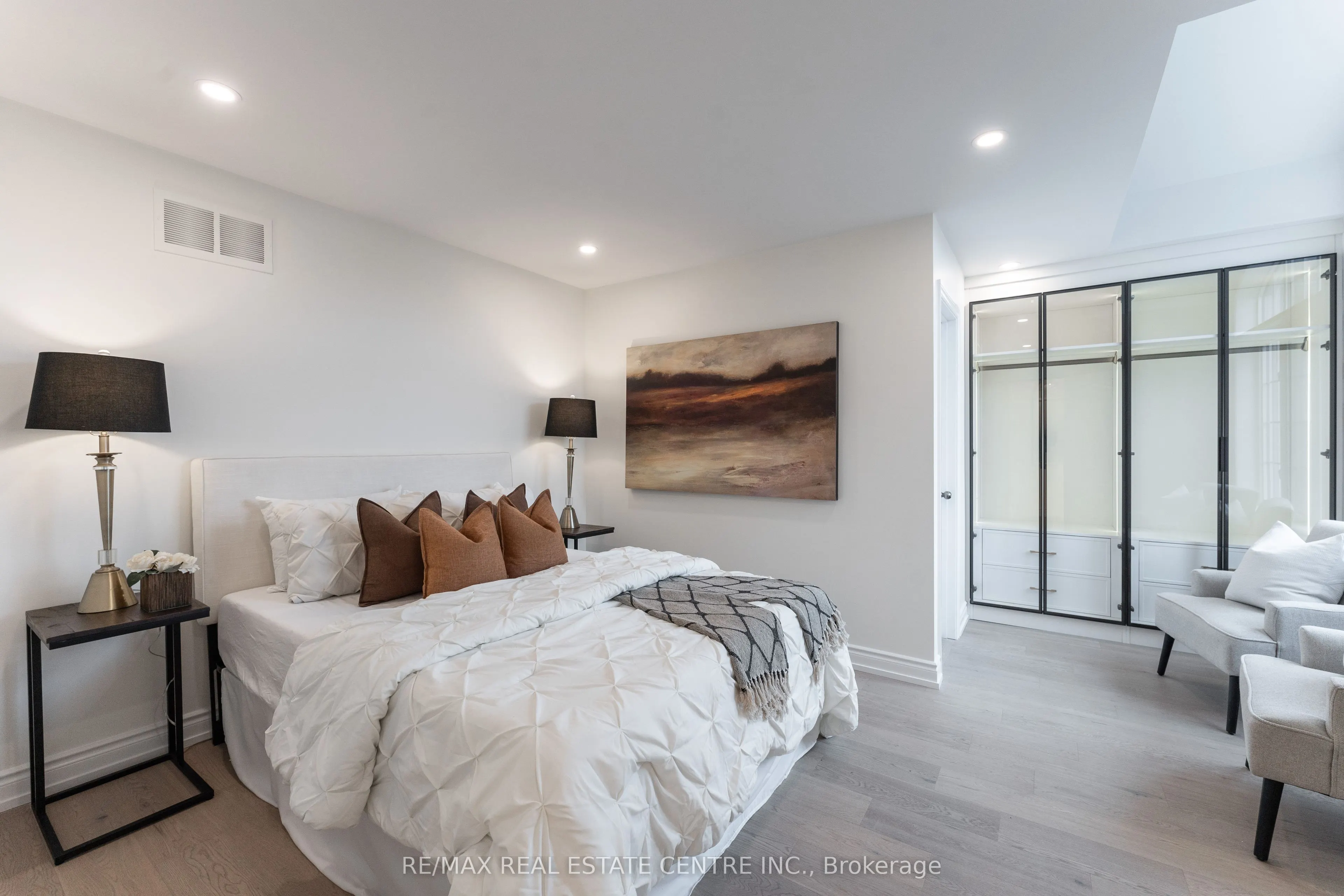 3352 Petrie Way