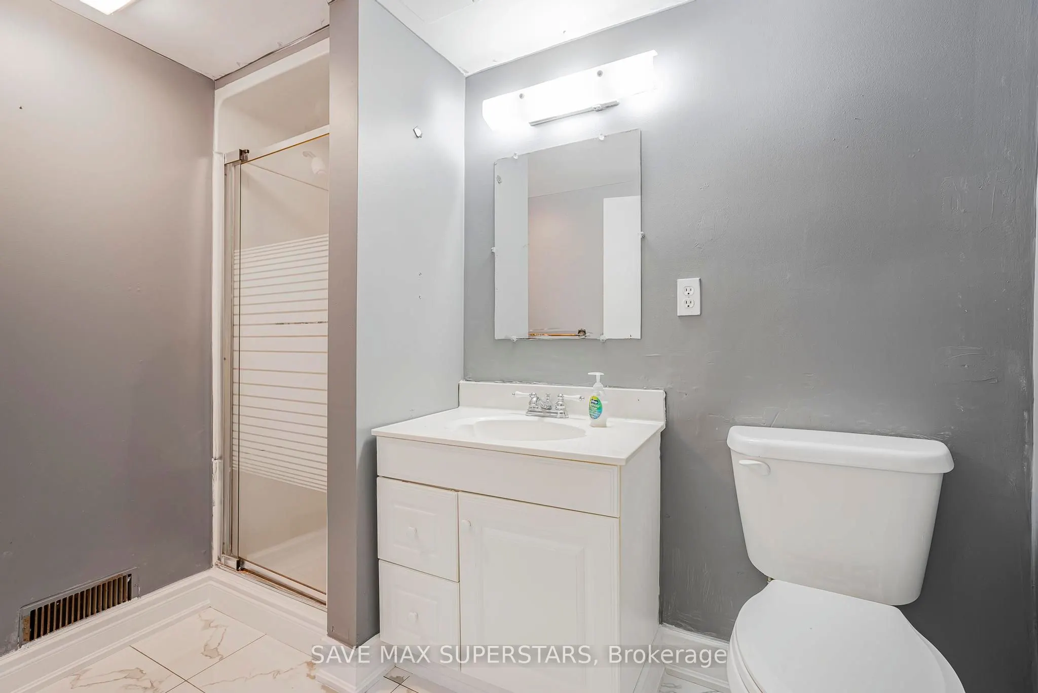 87 Pennington Crescent, #Lower