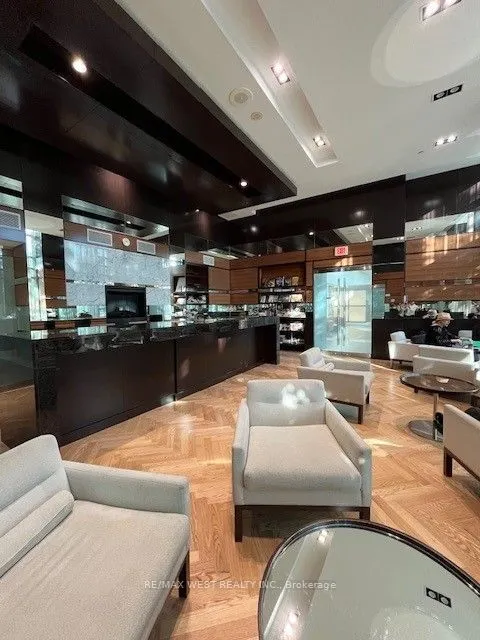 235 Sherway Gardens Road, #911