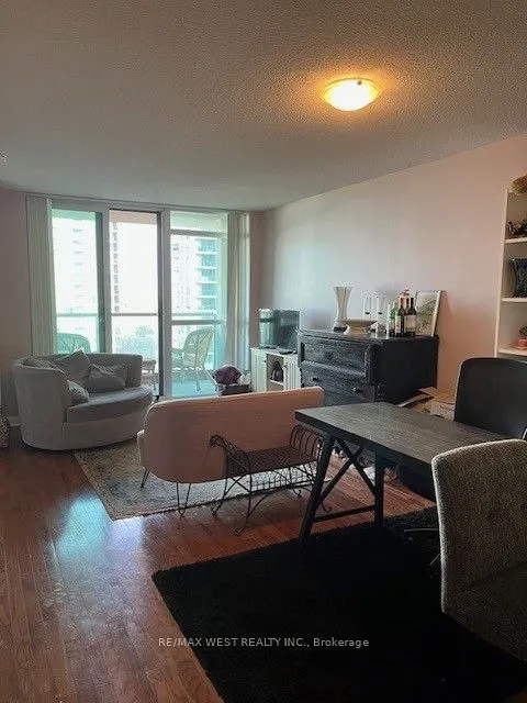 235 Sherway Gardens Road, #911