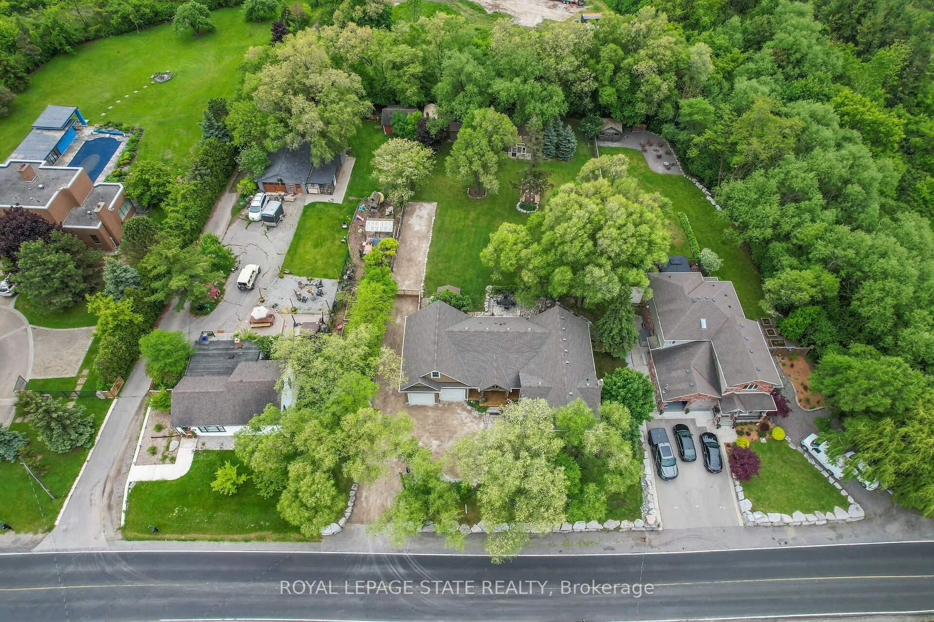 792 Old York Road