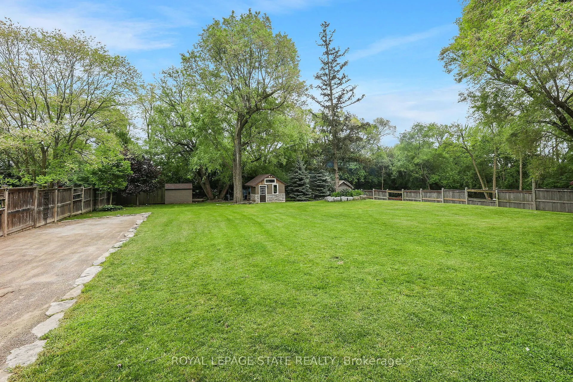 792 Old York Road