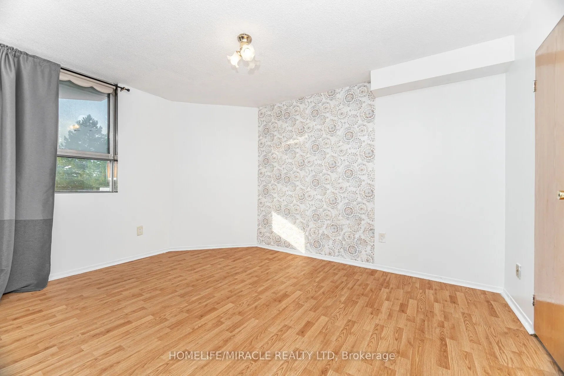 236 Albion Road, #208