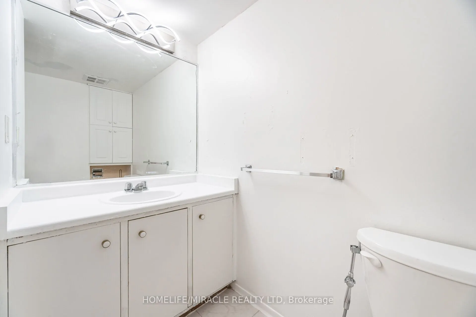 236 Albion Road, #208