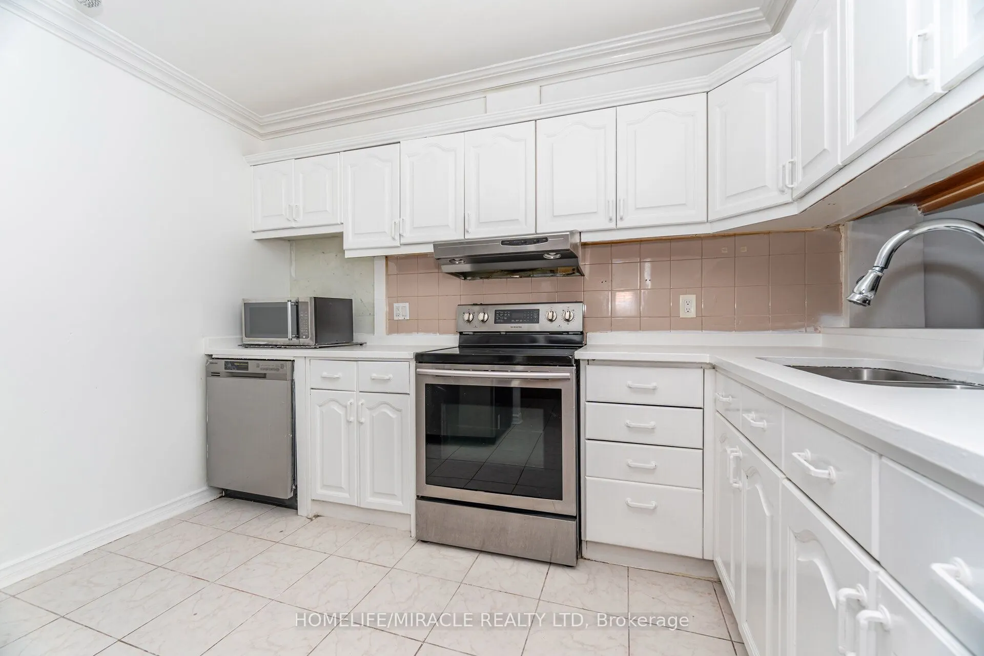 236 Albion Road, #208