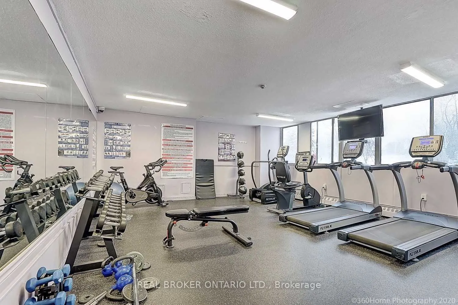 530 Lolita Gardens, #303