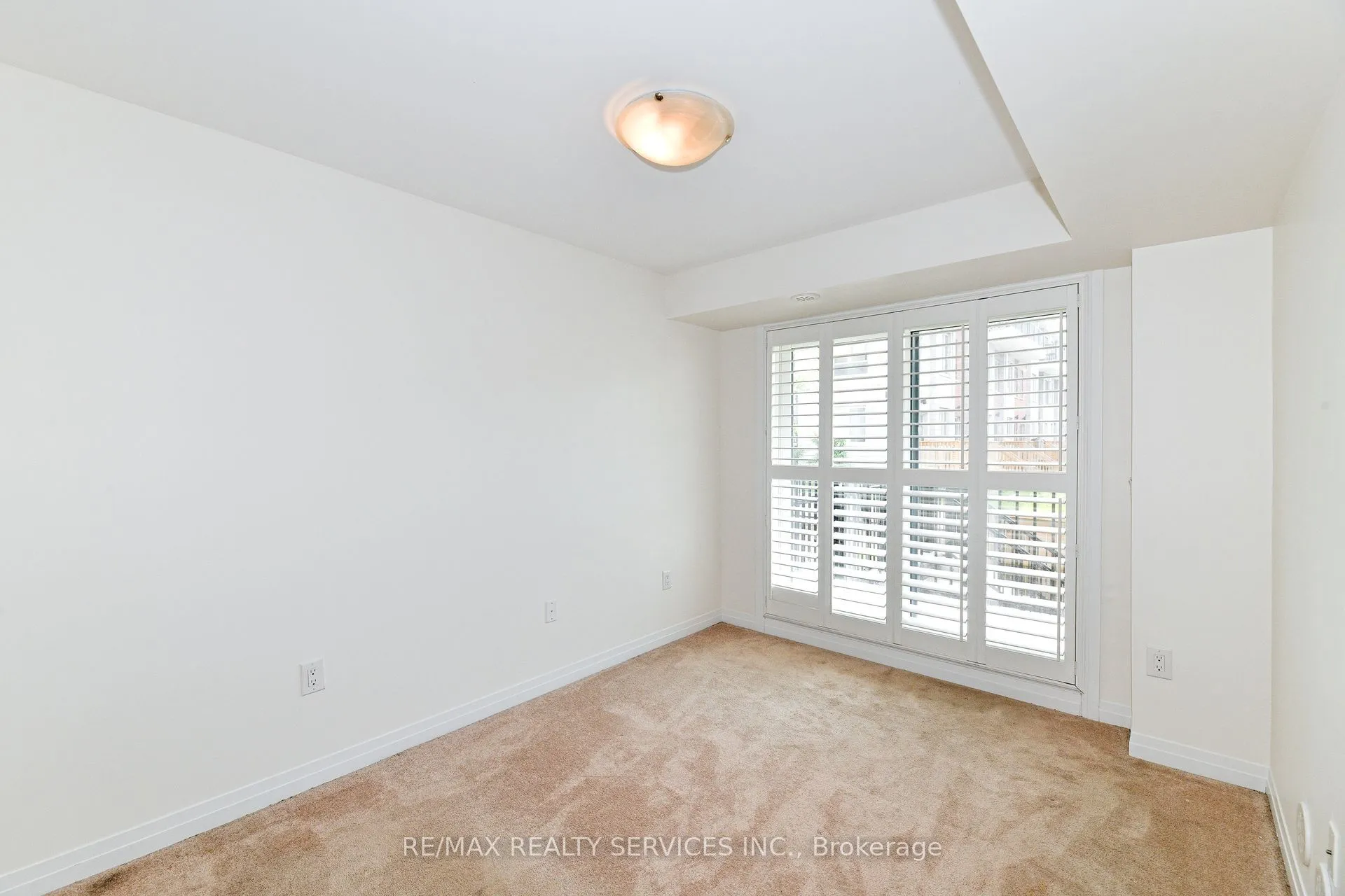 142 William Duncan Road, #2