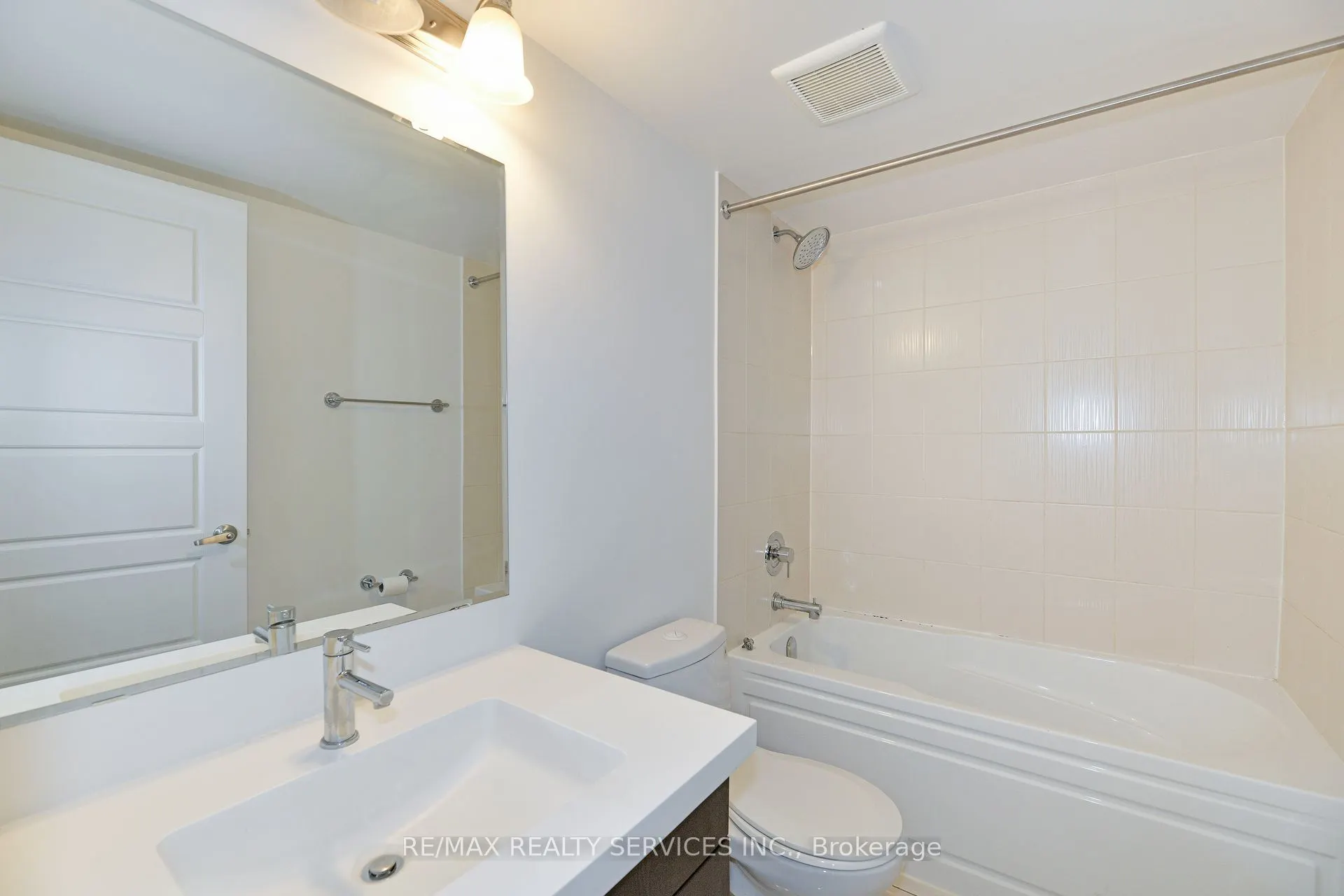 142 William Duncan Road, #2