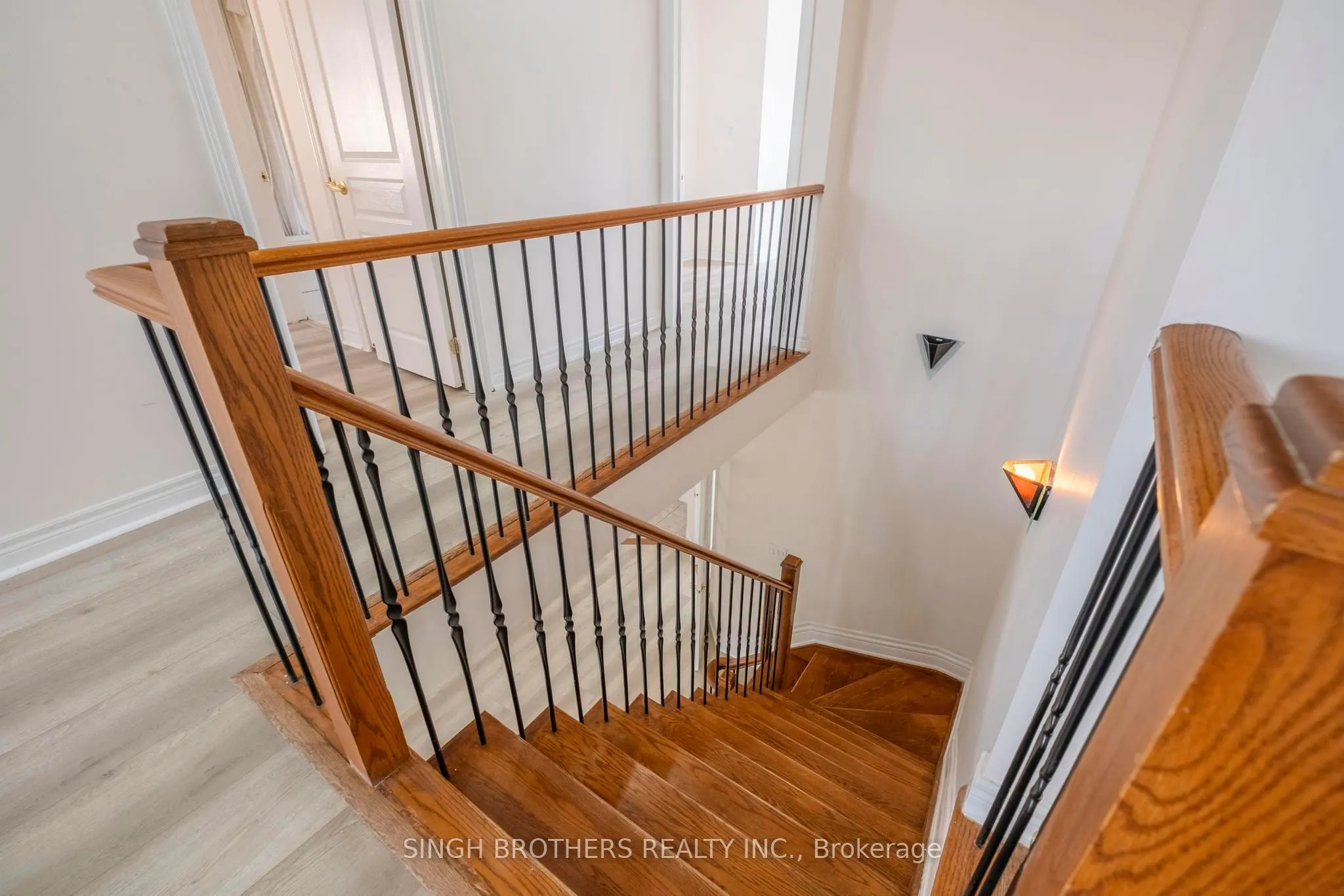 78 Mainard Crescent, #Upper