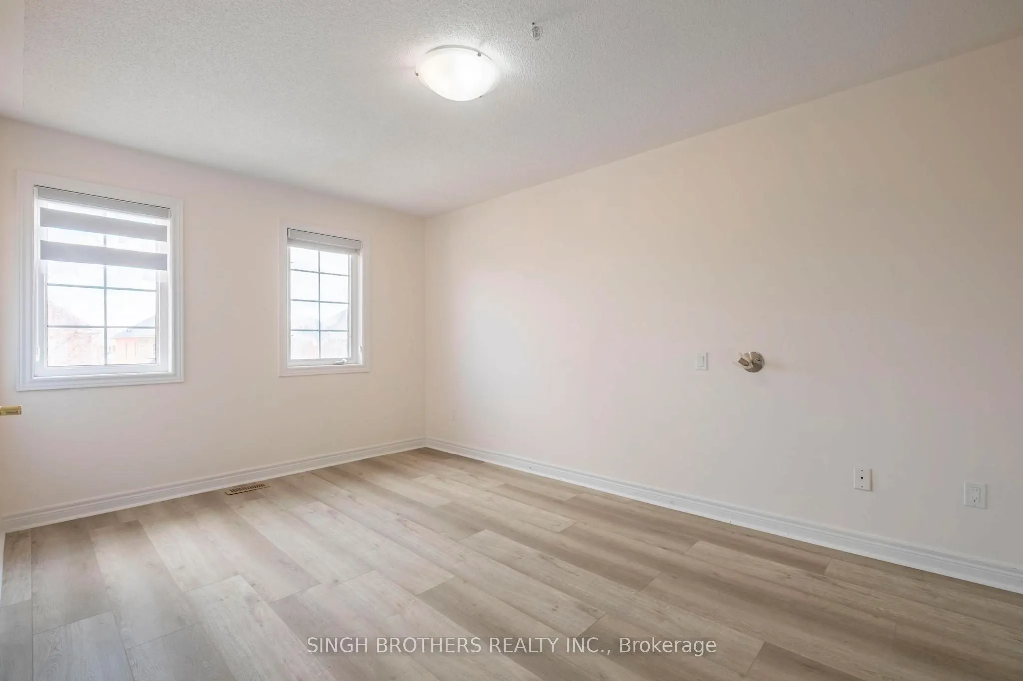 78 Mainard Crescent, #Upper