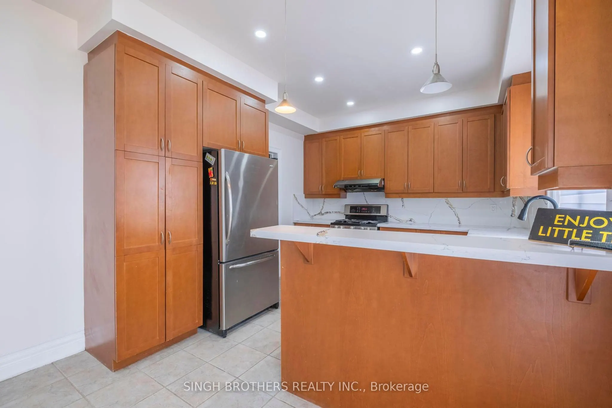 78 Mainard Crescent, #Upper