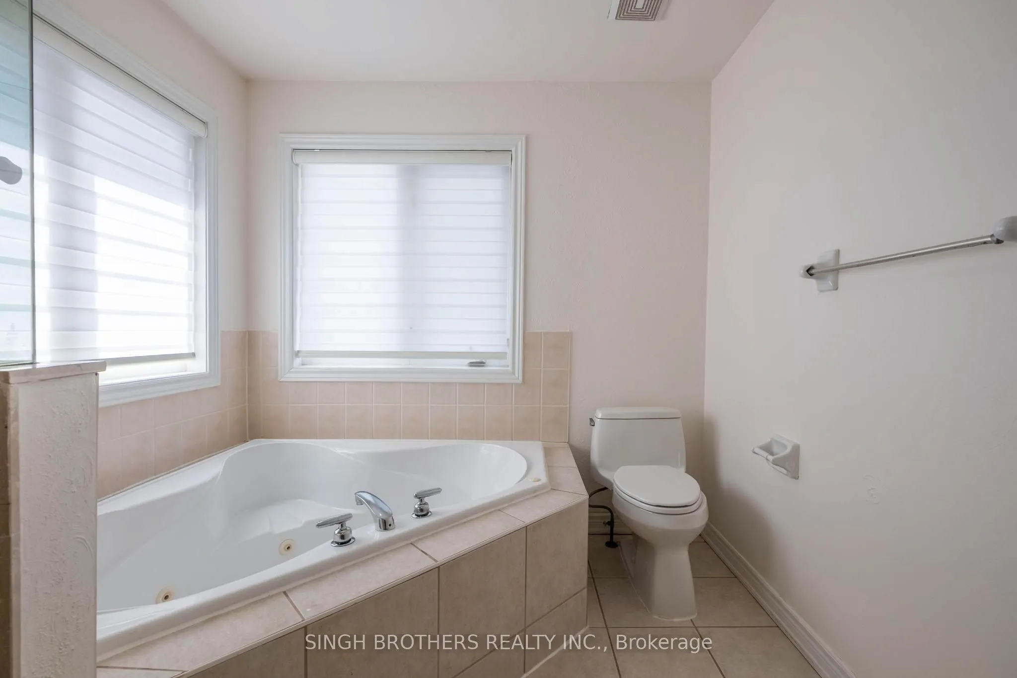 78 Mainard Crescent, #Upper