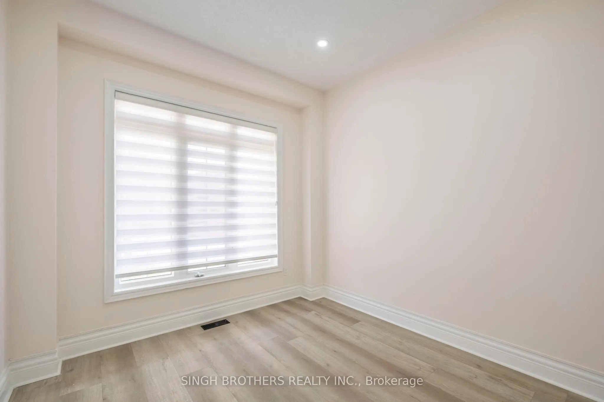 78 Mainard Crescent, #Upper