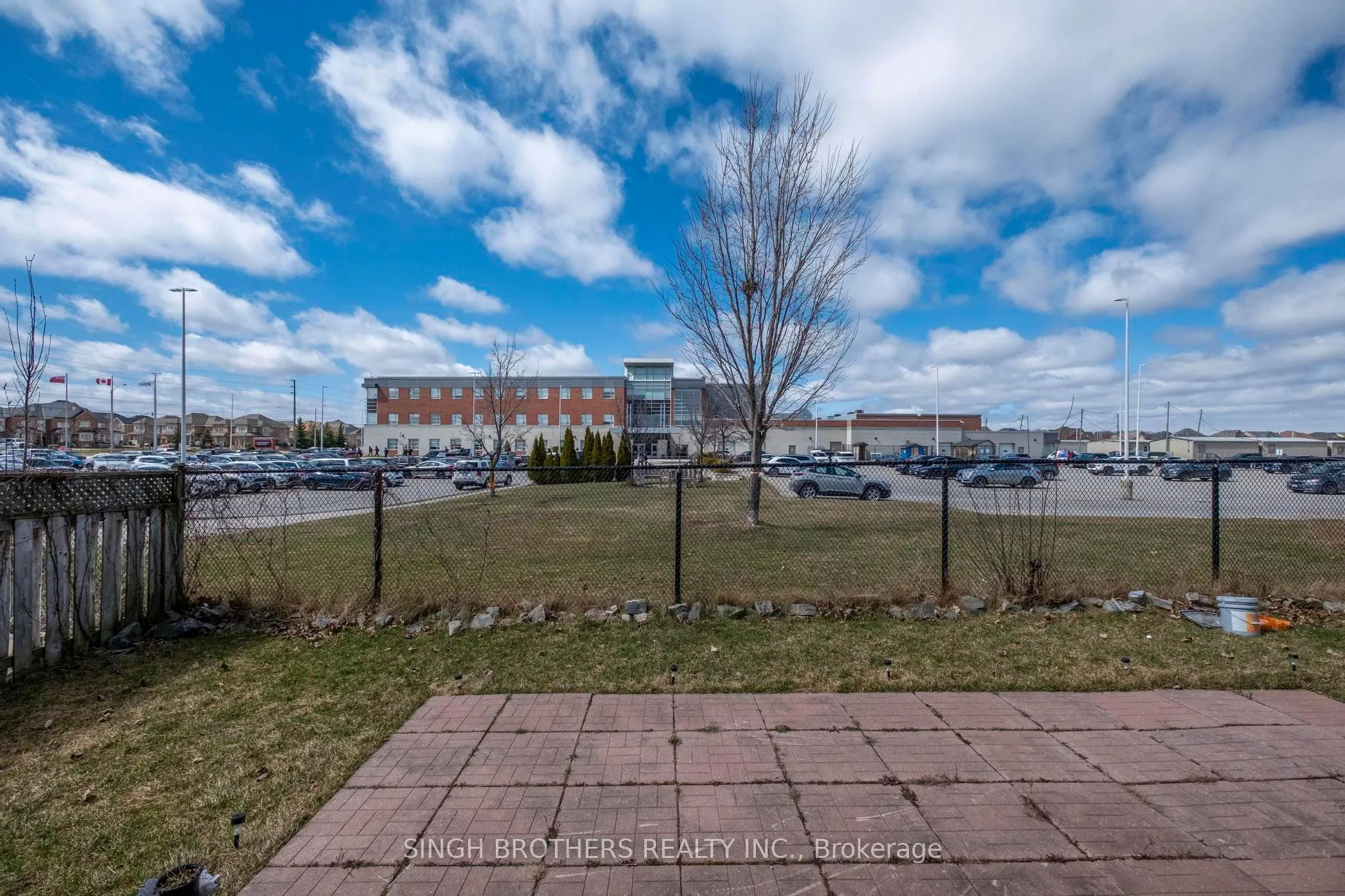78 Mainard Crescent, #Upper