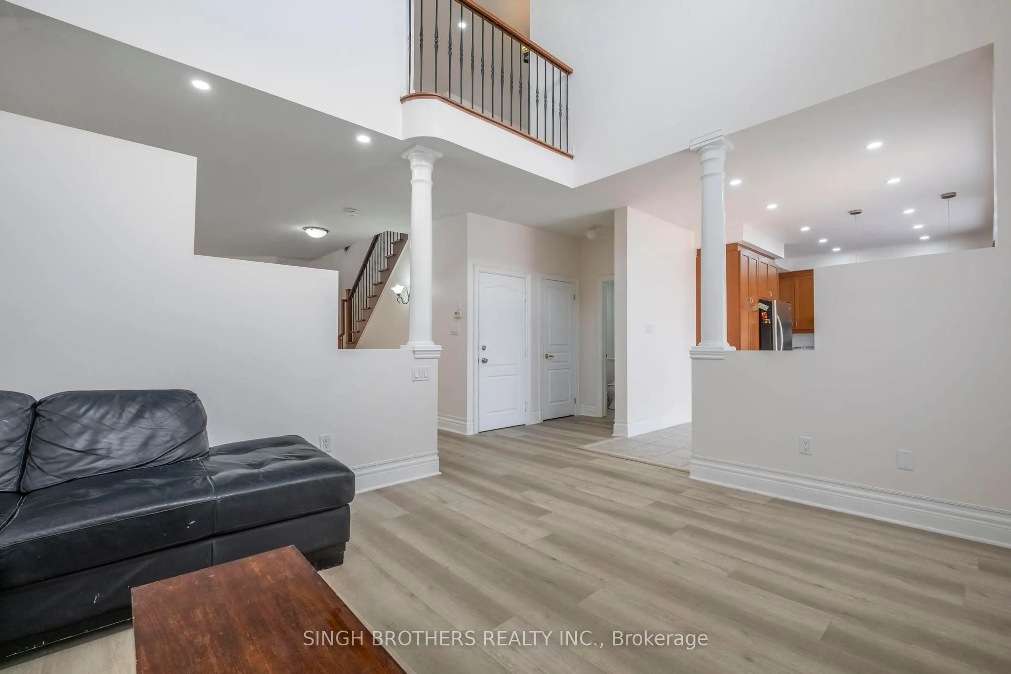 78 Mainard Crescent, #Upper