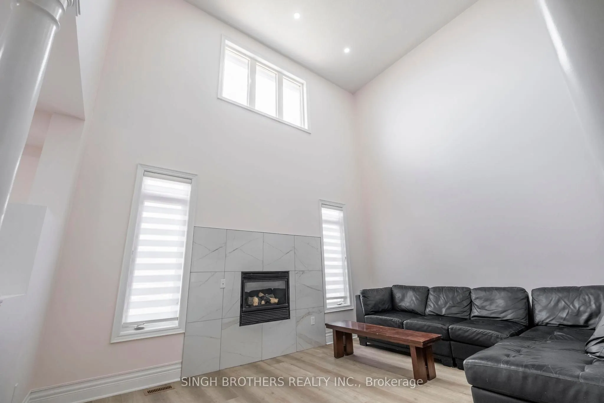78 Mainard Crescent, #Upper
