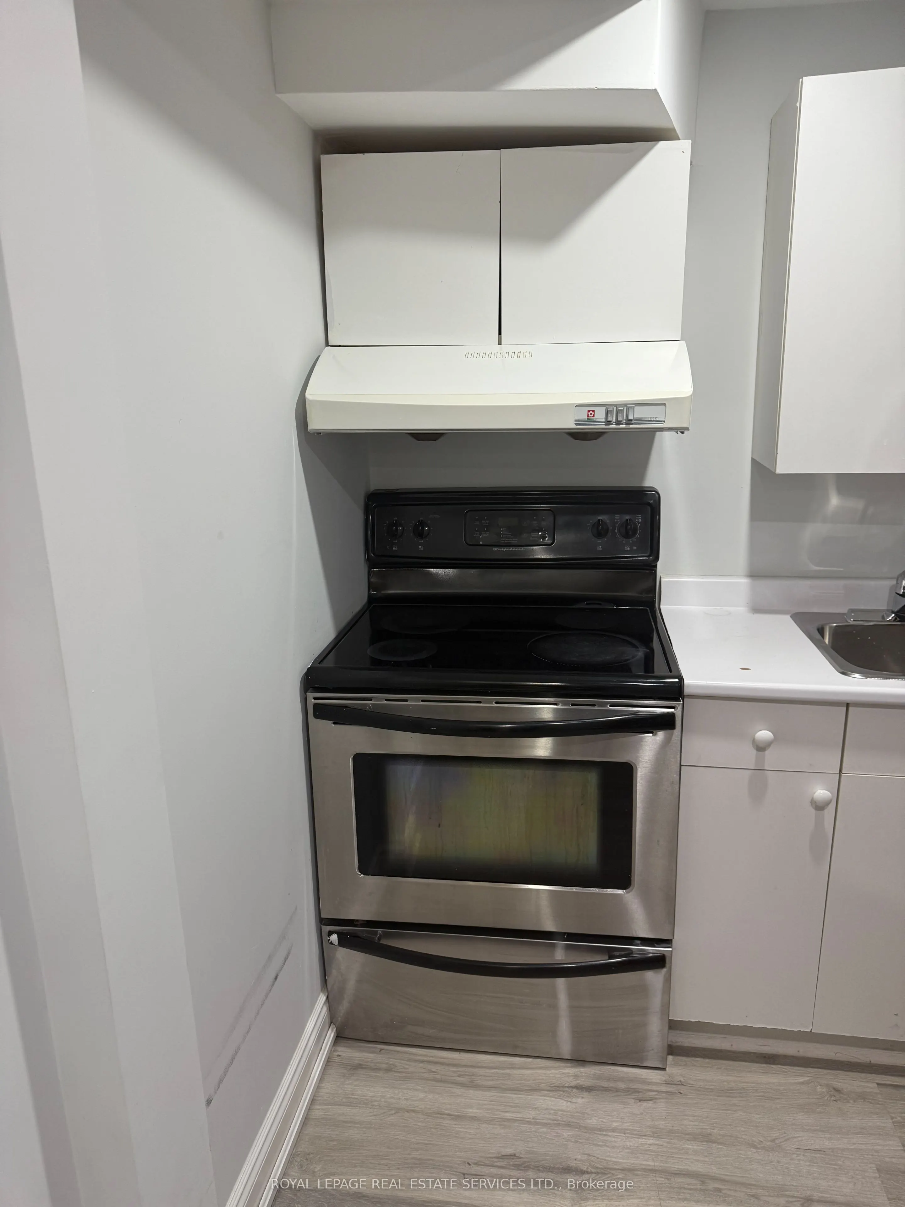 858 Khan Crescent, #Bsmt