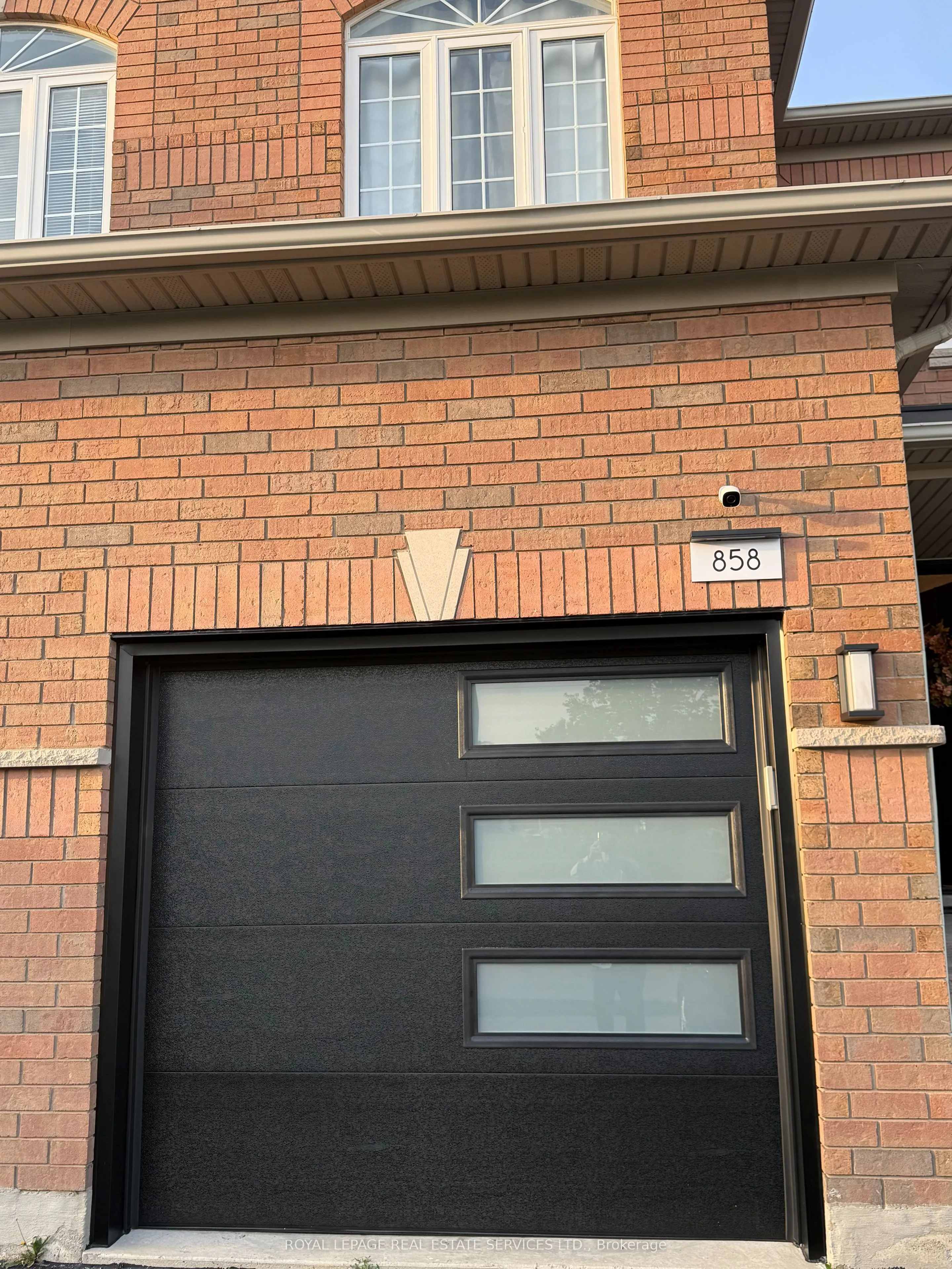 858 Khan Crescent, #Bsmt