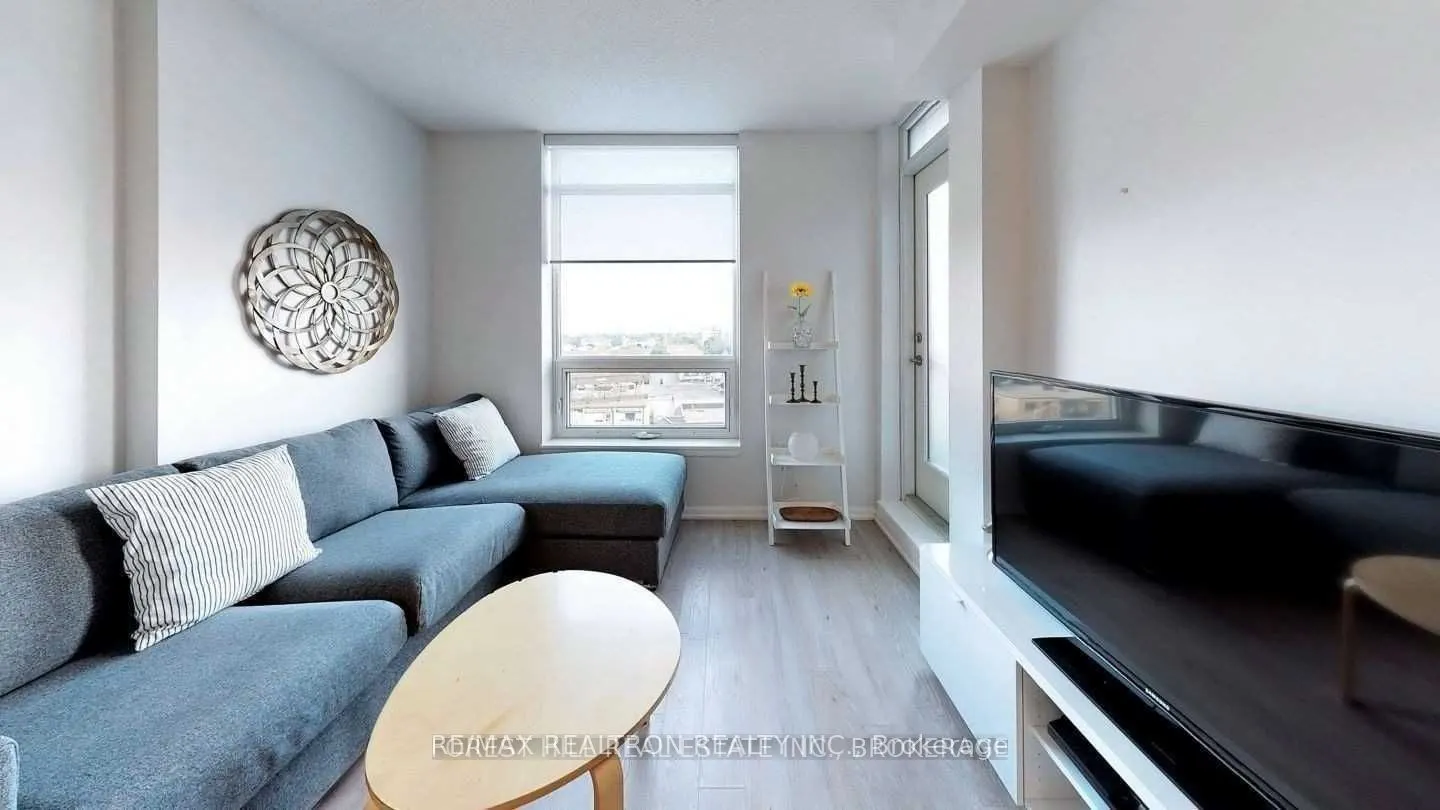 830 Lawrence Avenue W, #644