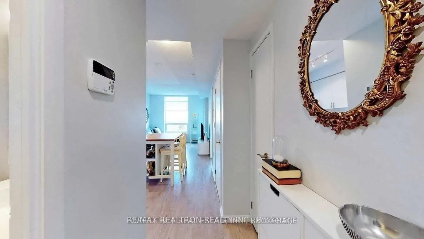 830 Lawrence Avenue W, #644