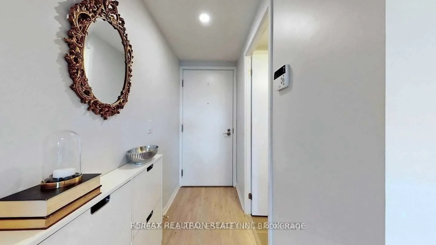 830 Lawrence Avenue W, #644