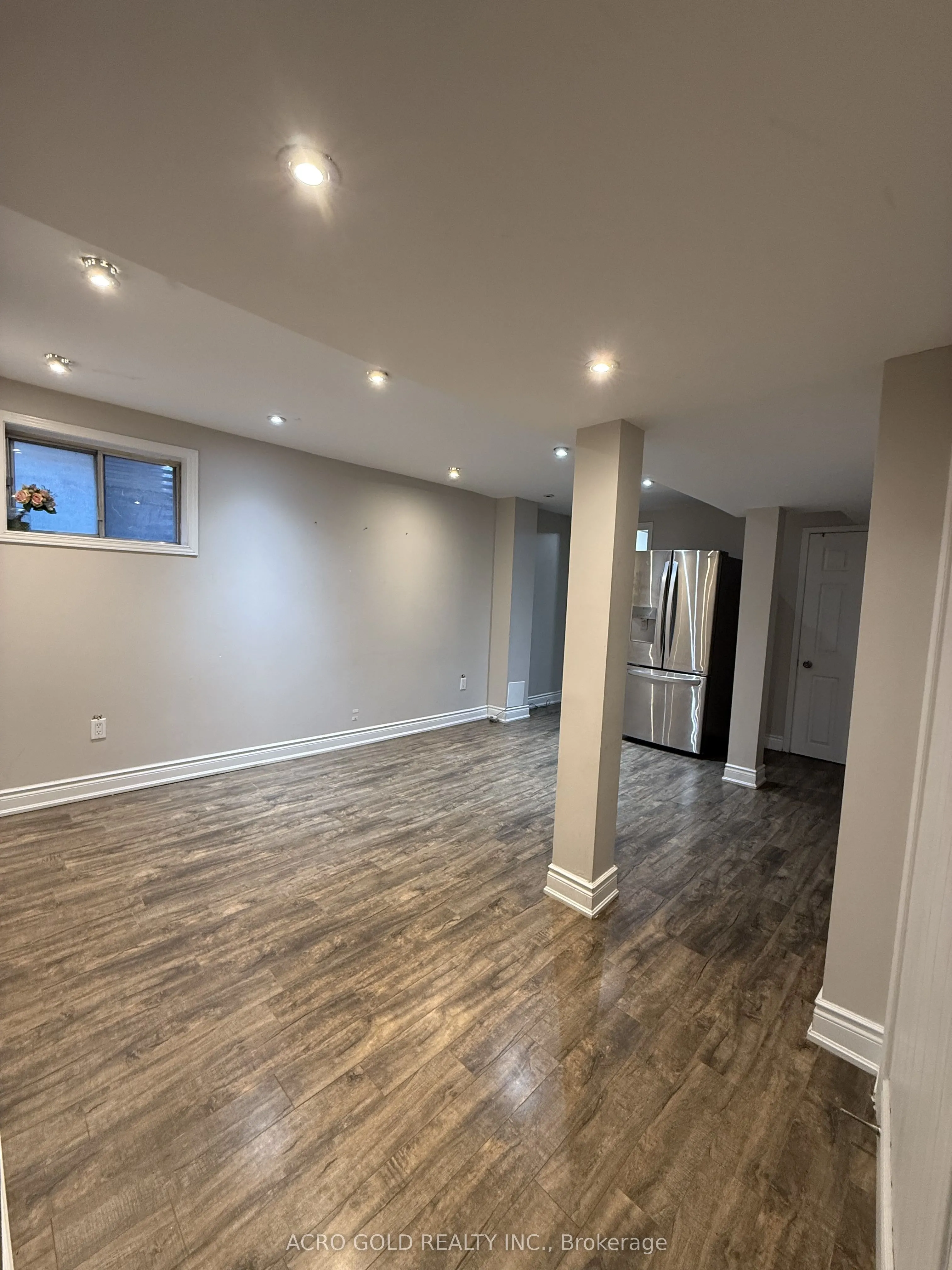 420 Hansen Road N, #01