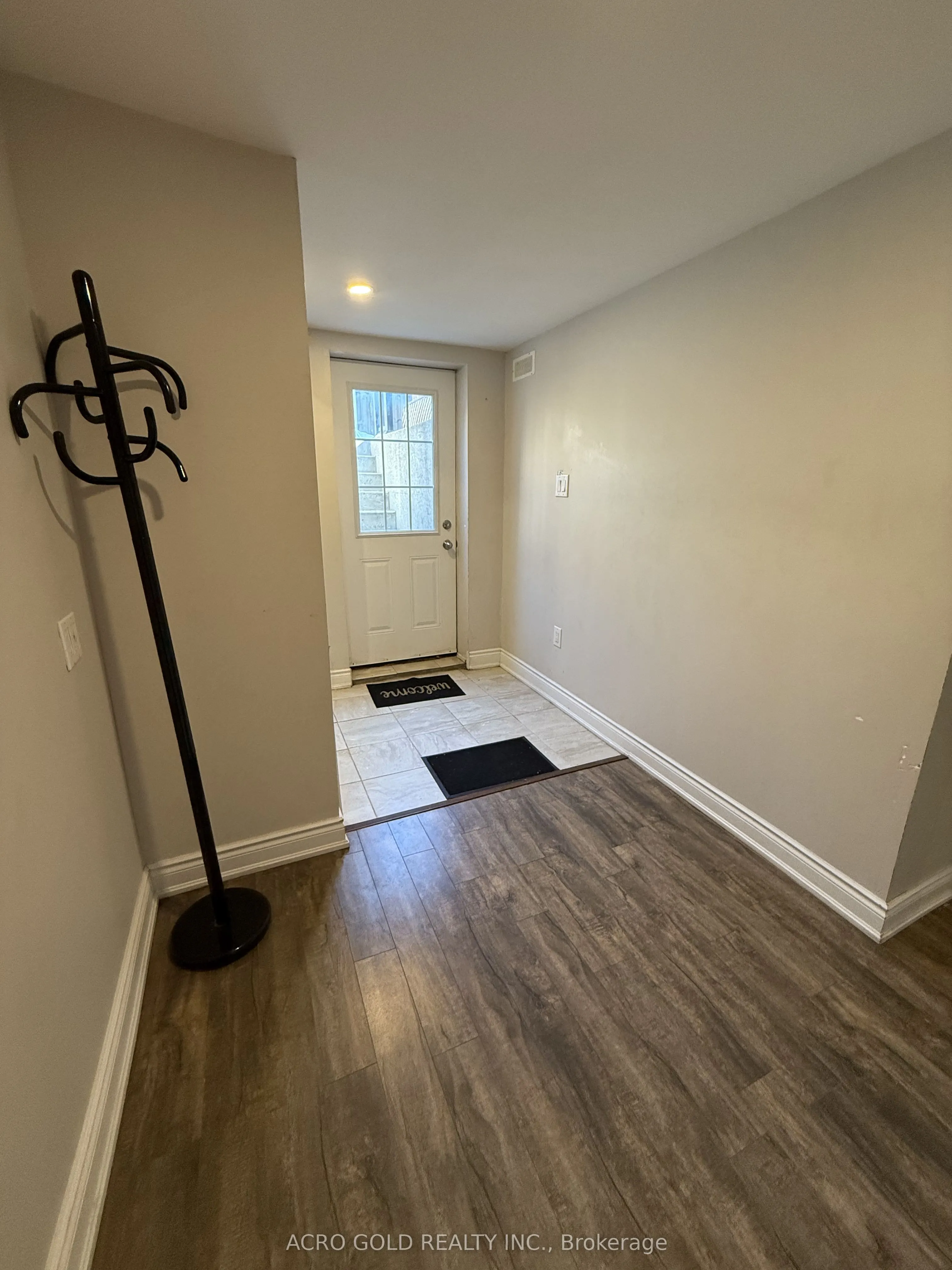 420 Hansen Road N, #01