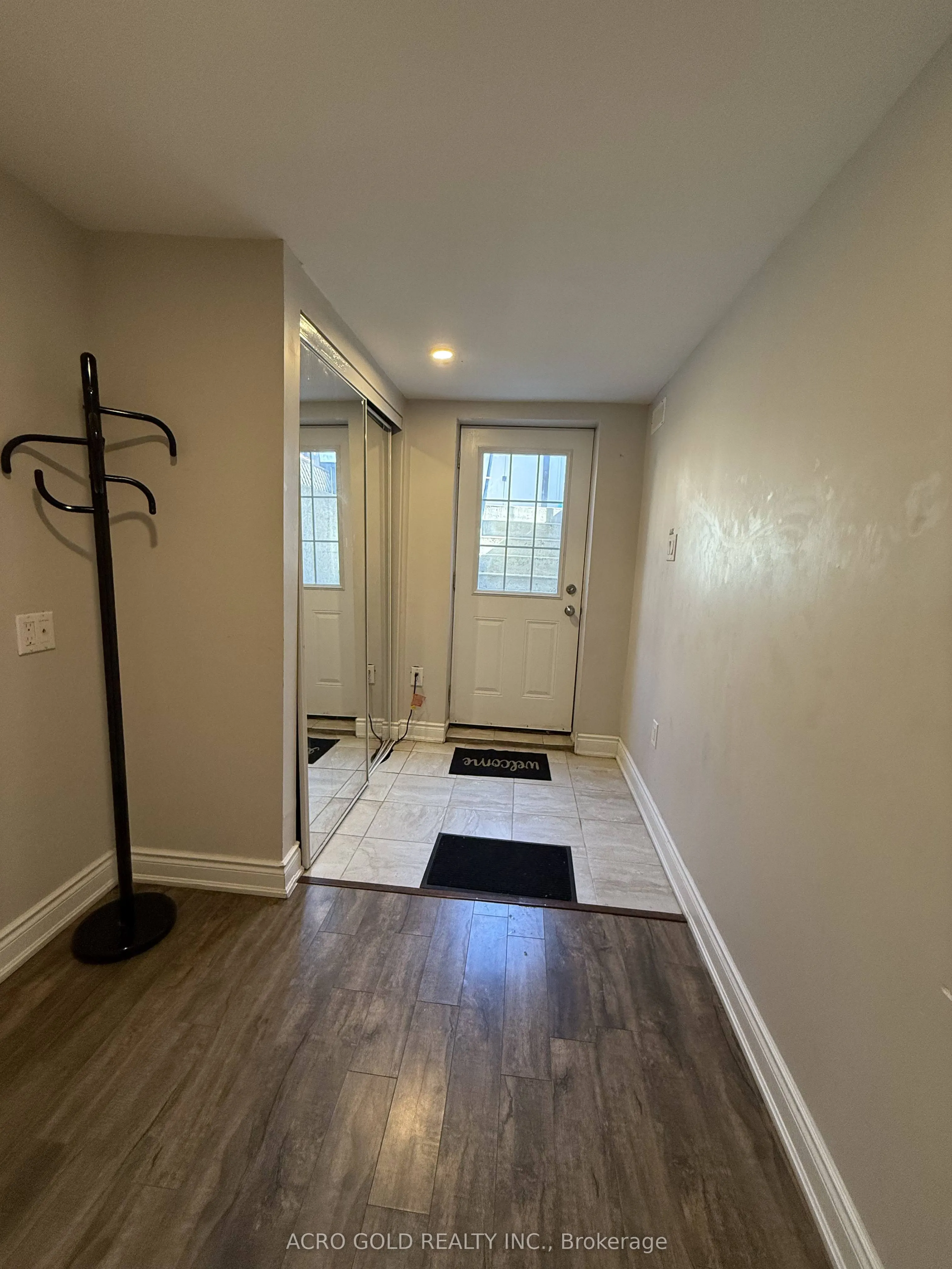 420 Hansen Road N, #01