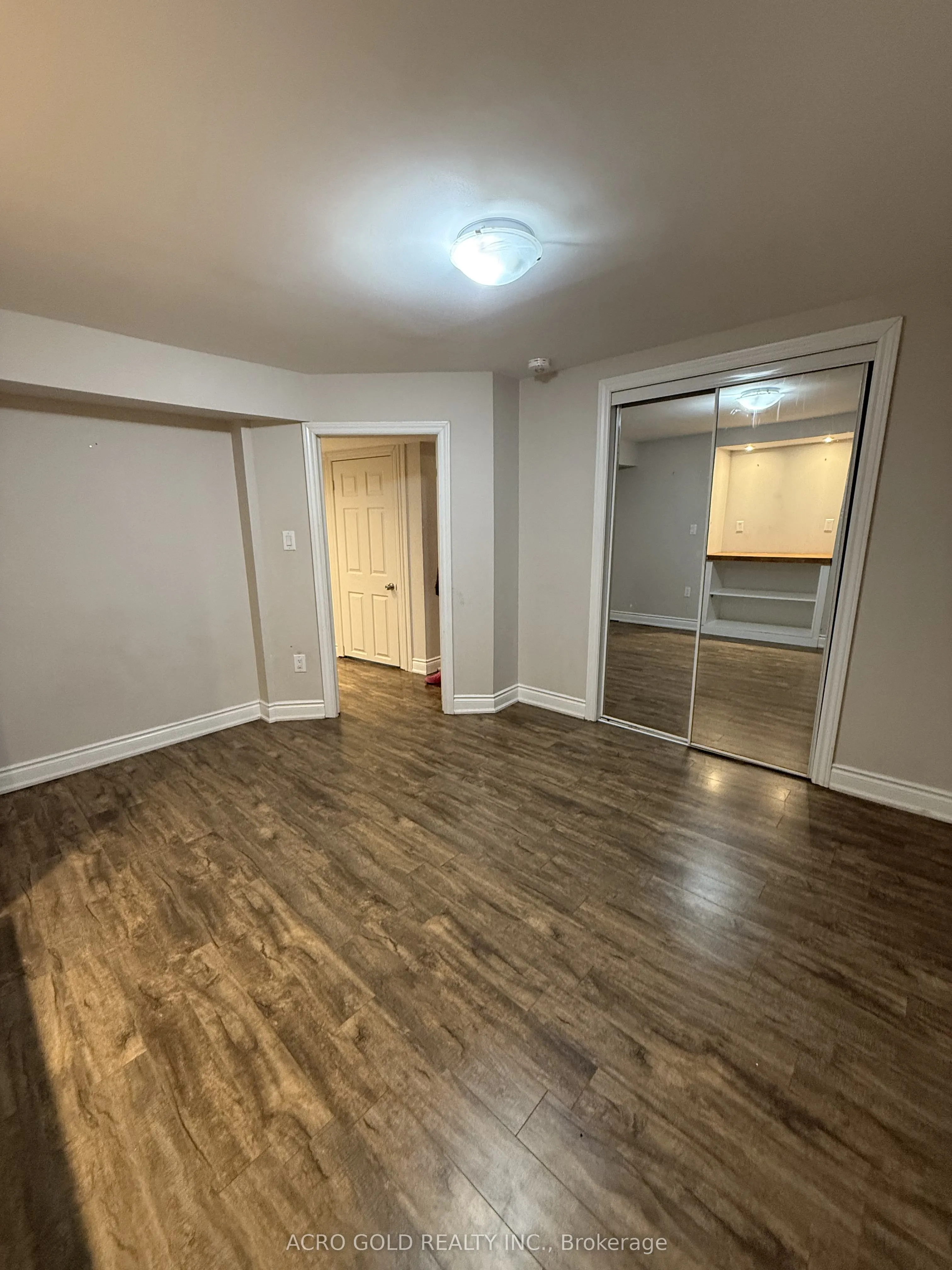 420 Hansen Road N, #01
