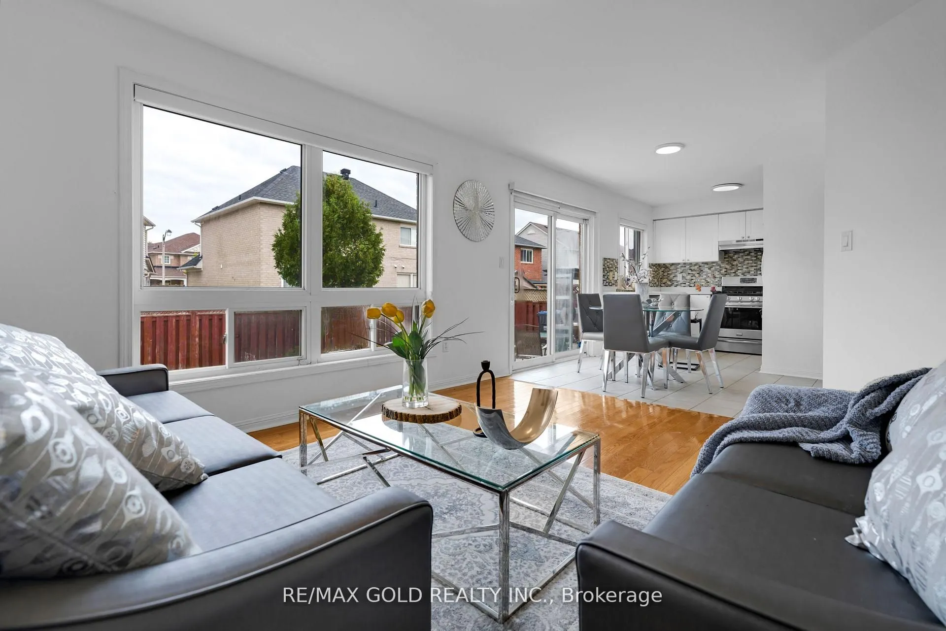 255 Brisdale Drive