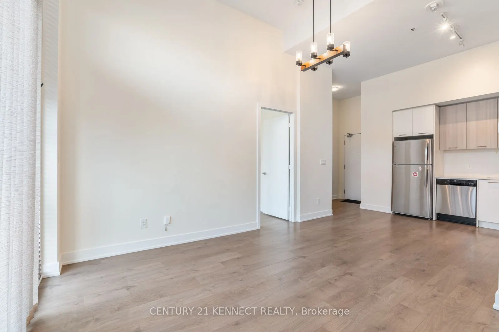 180 Veterans Drive, #101