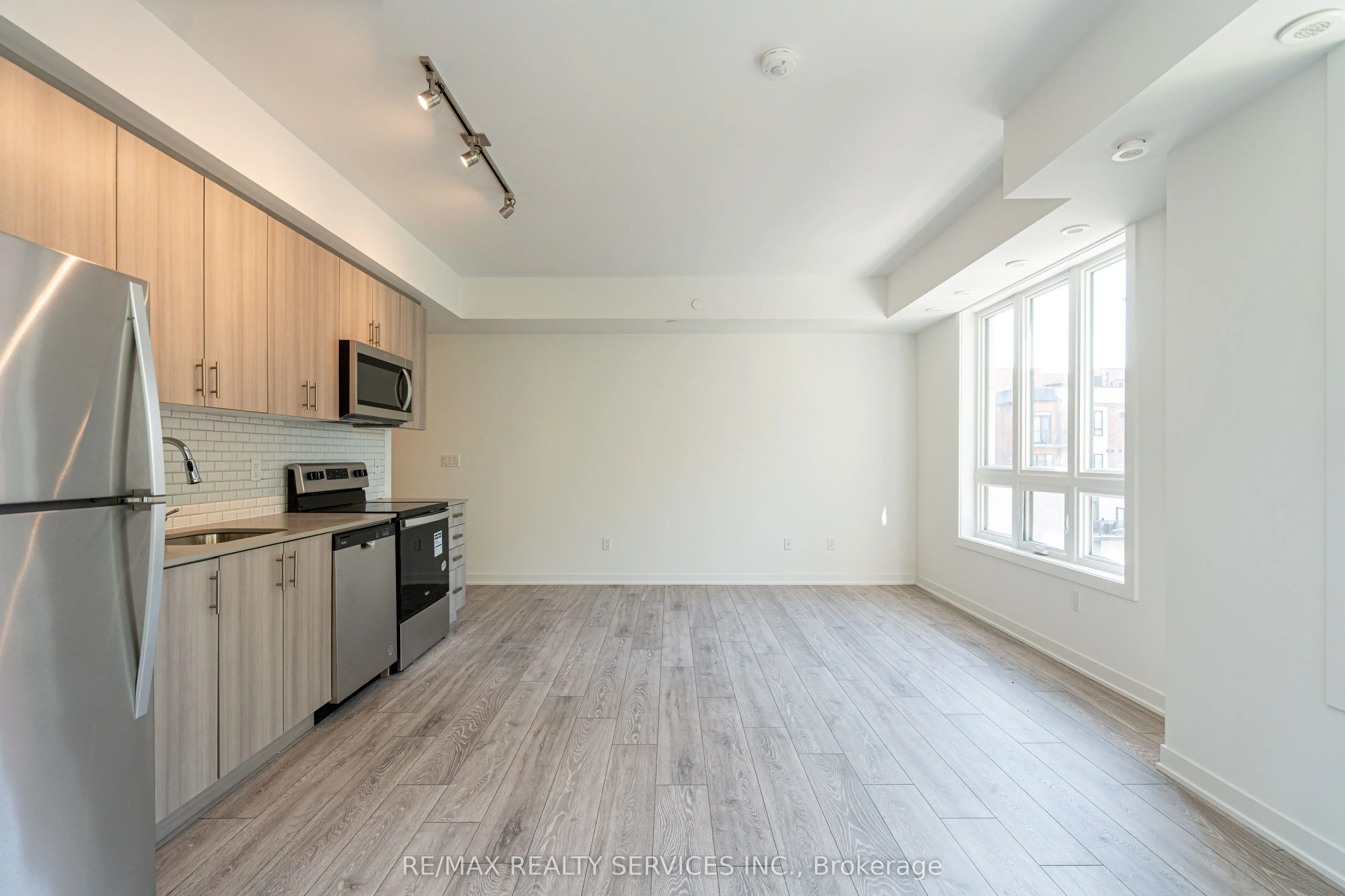 4017 Hickory Drive, #16