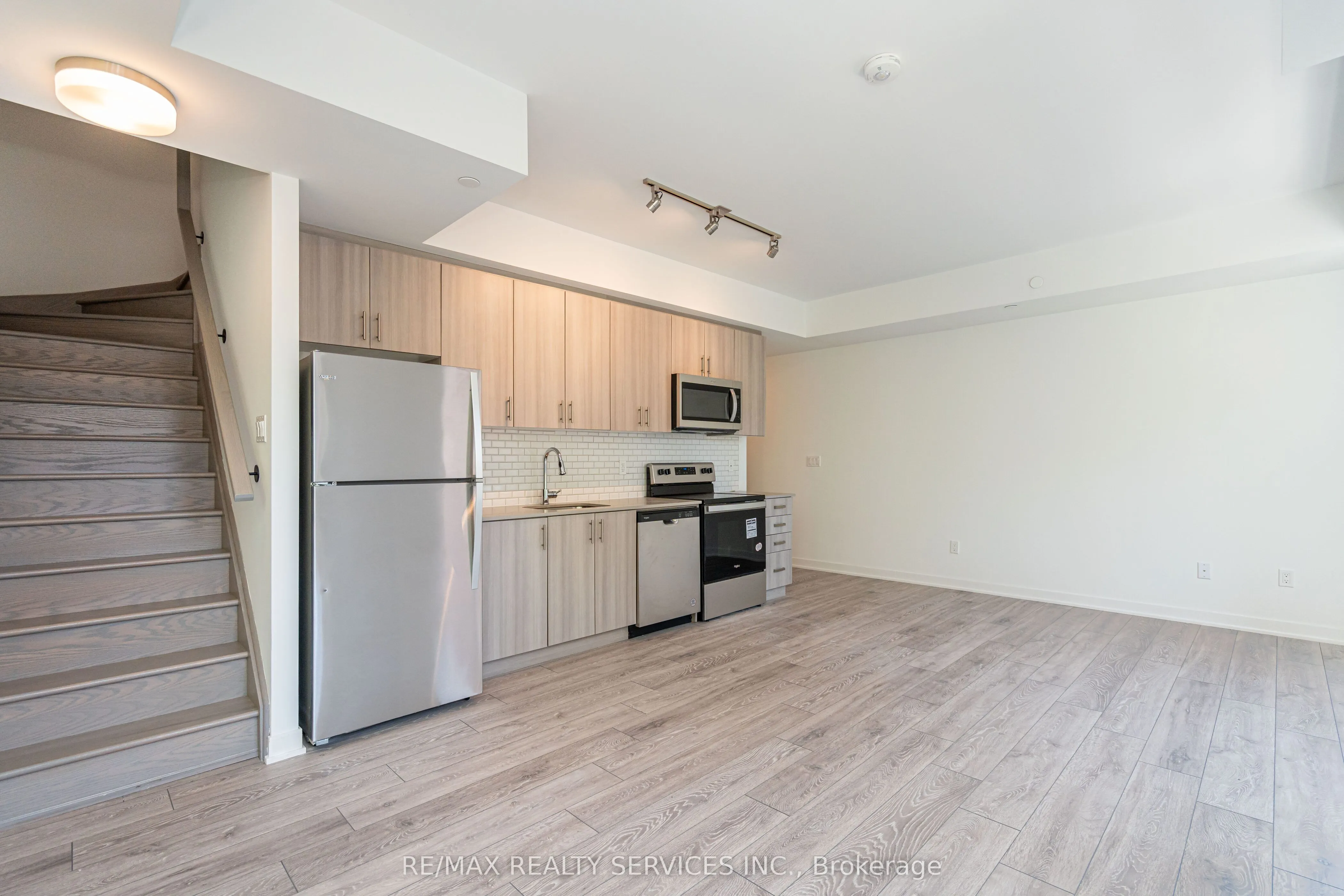 4017 Hickory Drive, #16