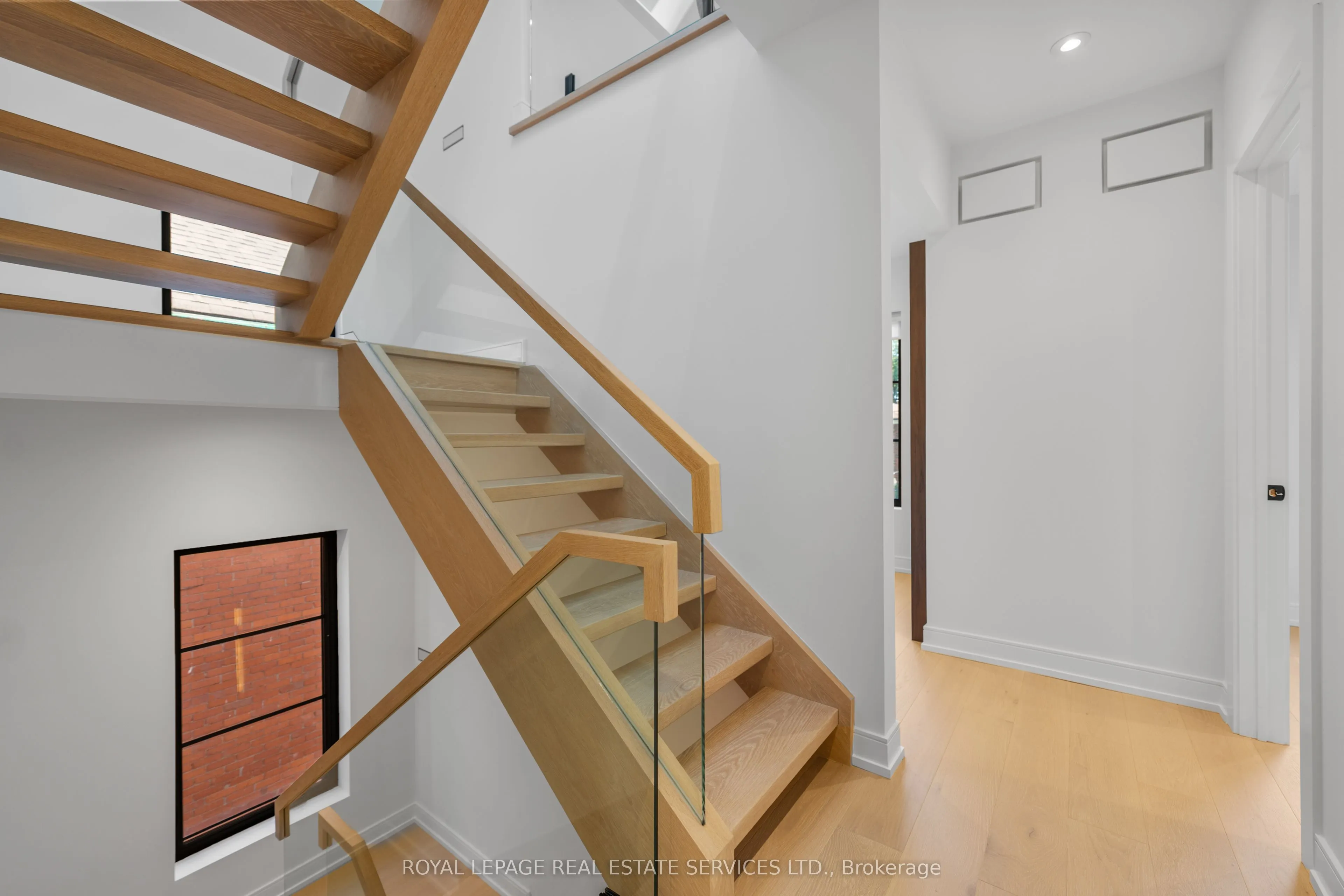 442 Quebec Avenue