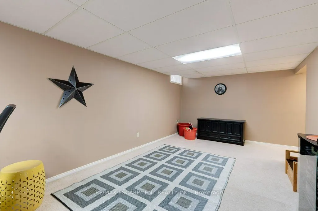 2010 WINDY OAKS Drive
