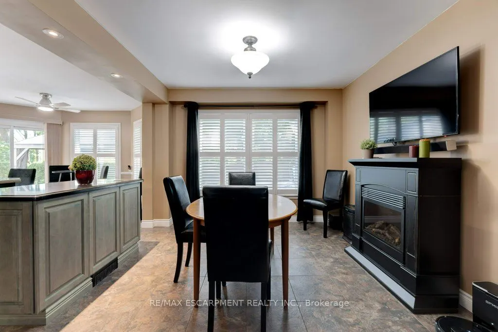 2010 WINDY OAKS Drive