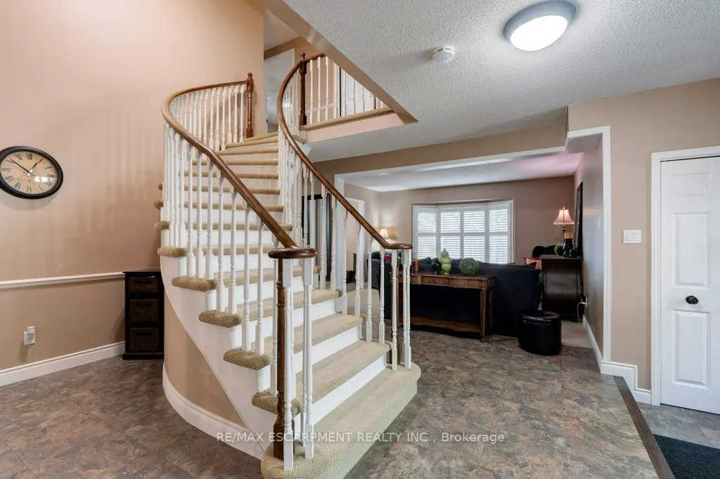 2010 WINDY OAKS Drive