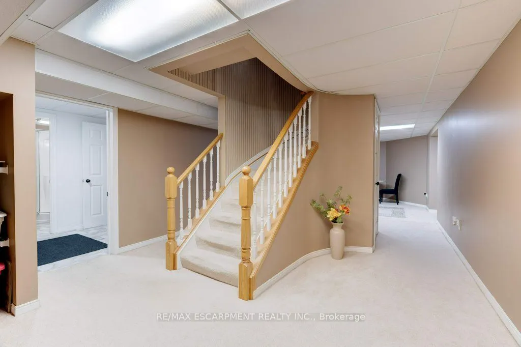 2010 WINDY OAKS Drive