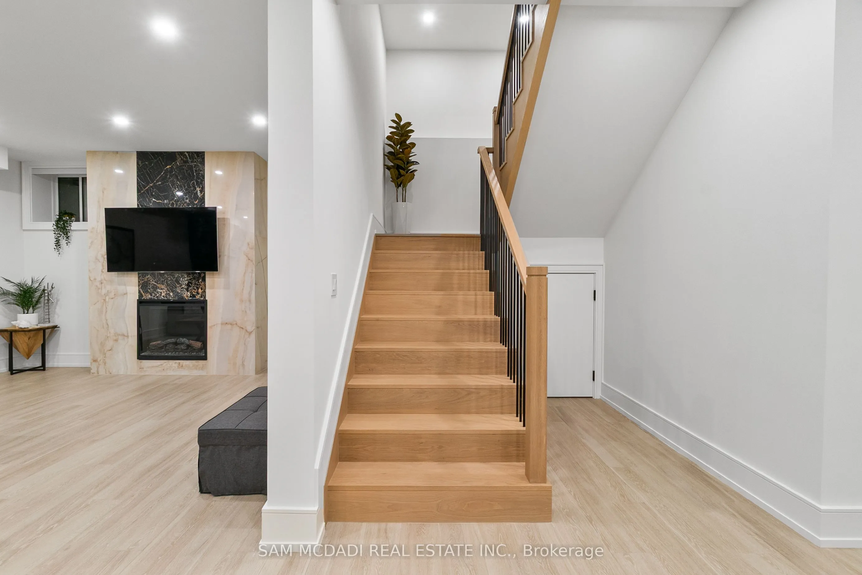 1509 Pembroke Drive
