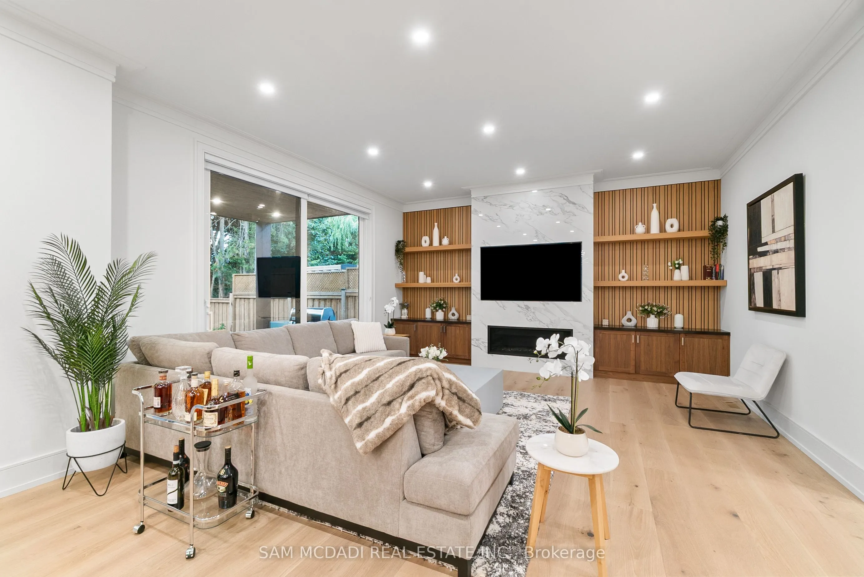 1509 Pembroke Drive