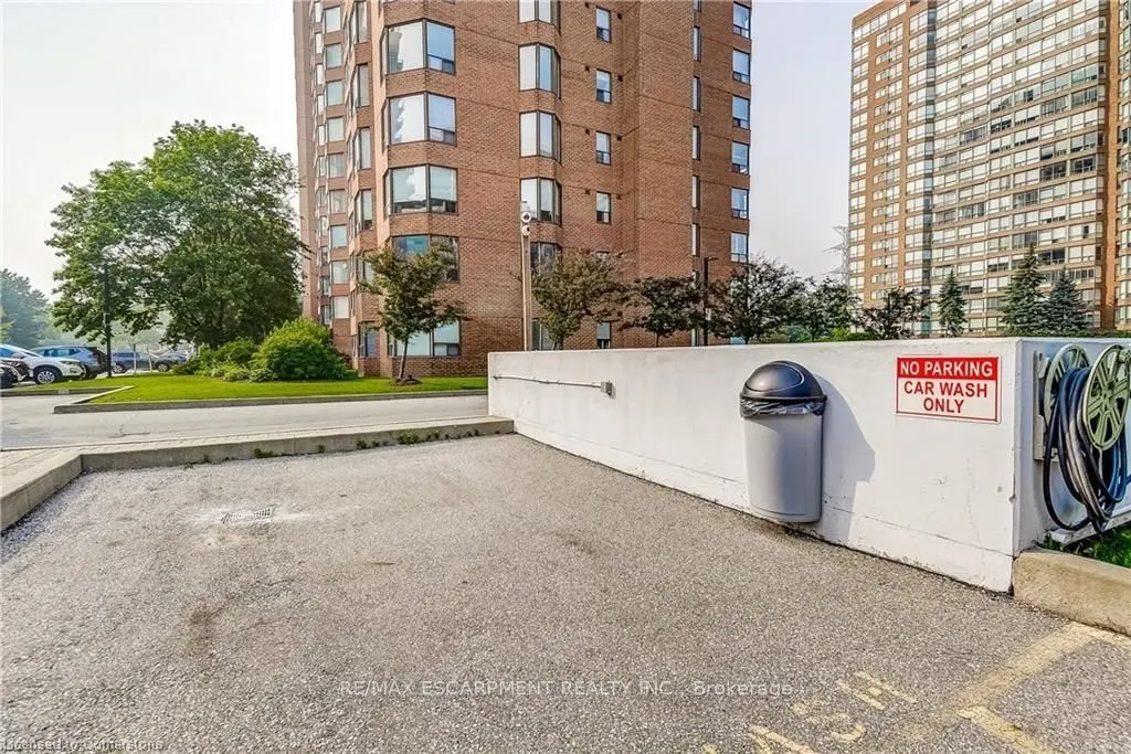 1270 Maple Crossing Boulevard, #306