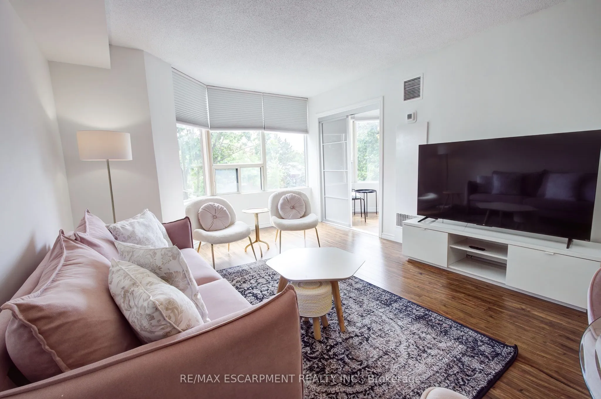 1270 Maple Crossing Boulevard, #306