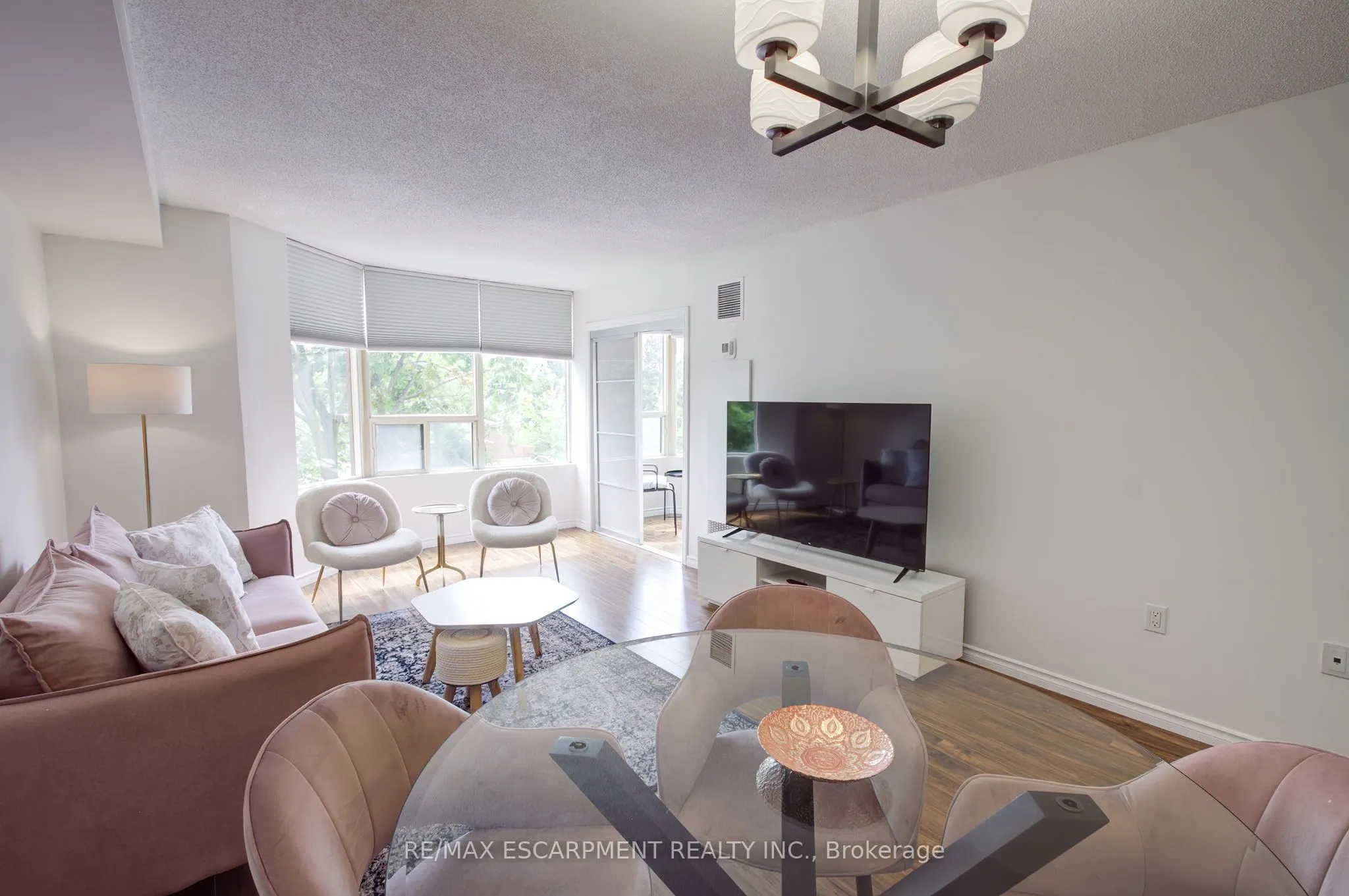 1270 Maple Crossing Boulevard, #306